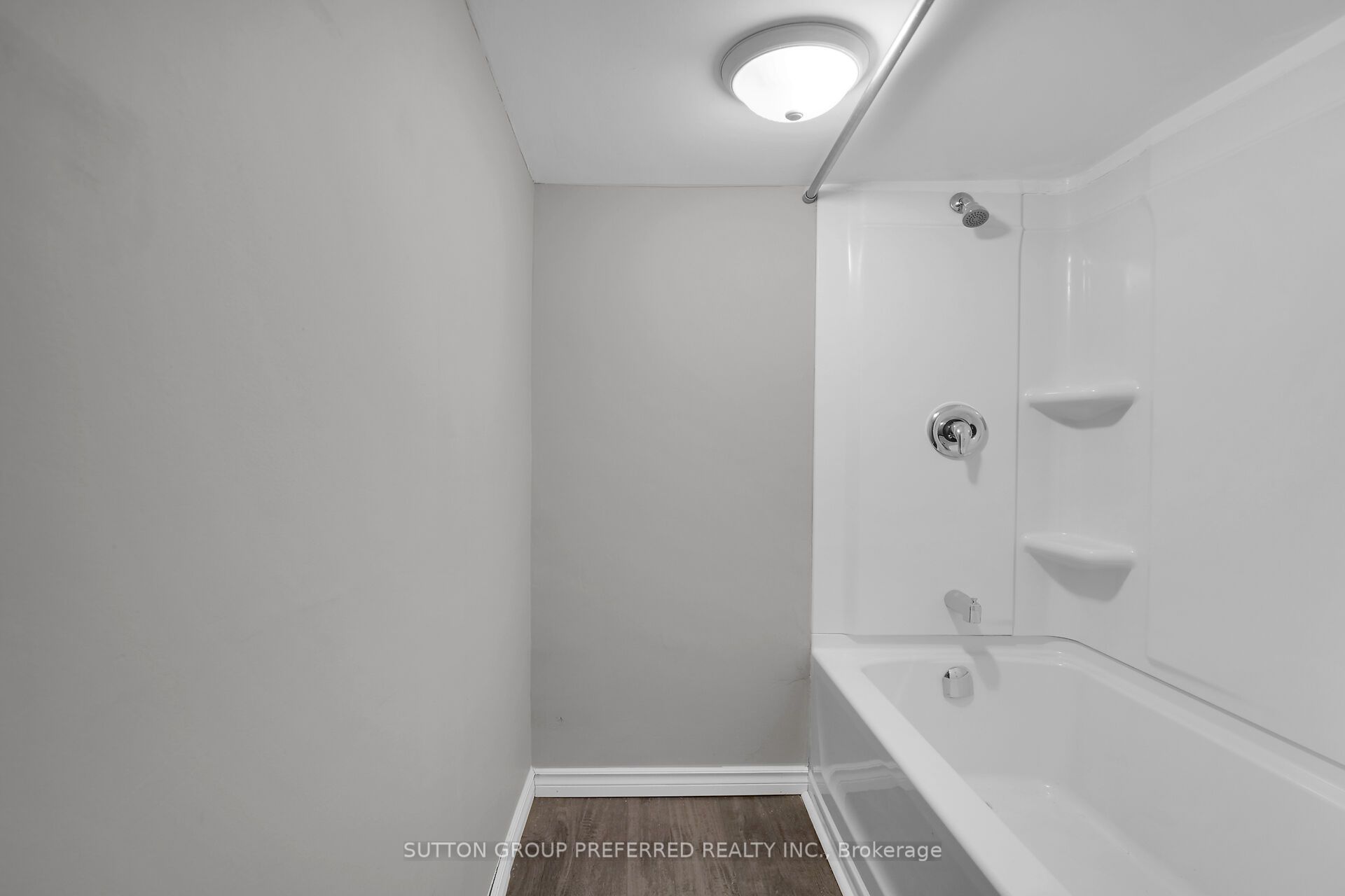681 Colborne Street Property Photo 13