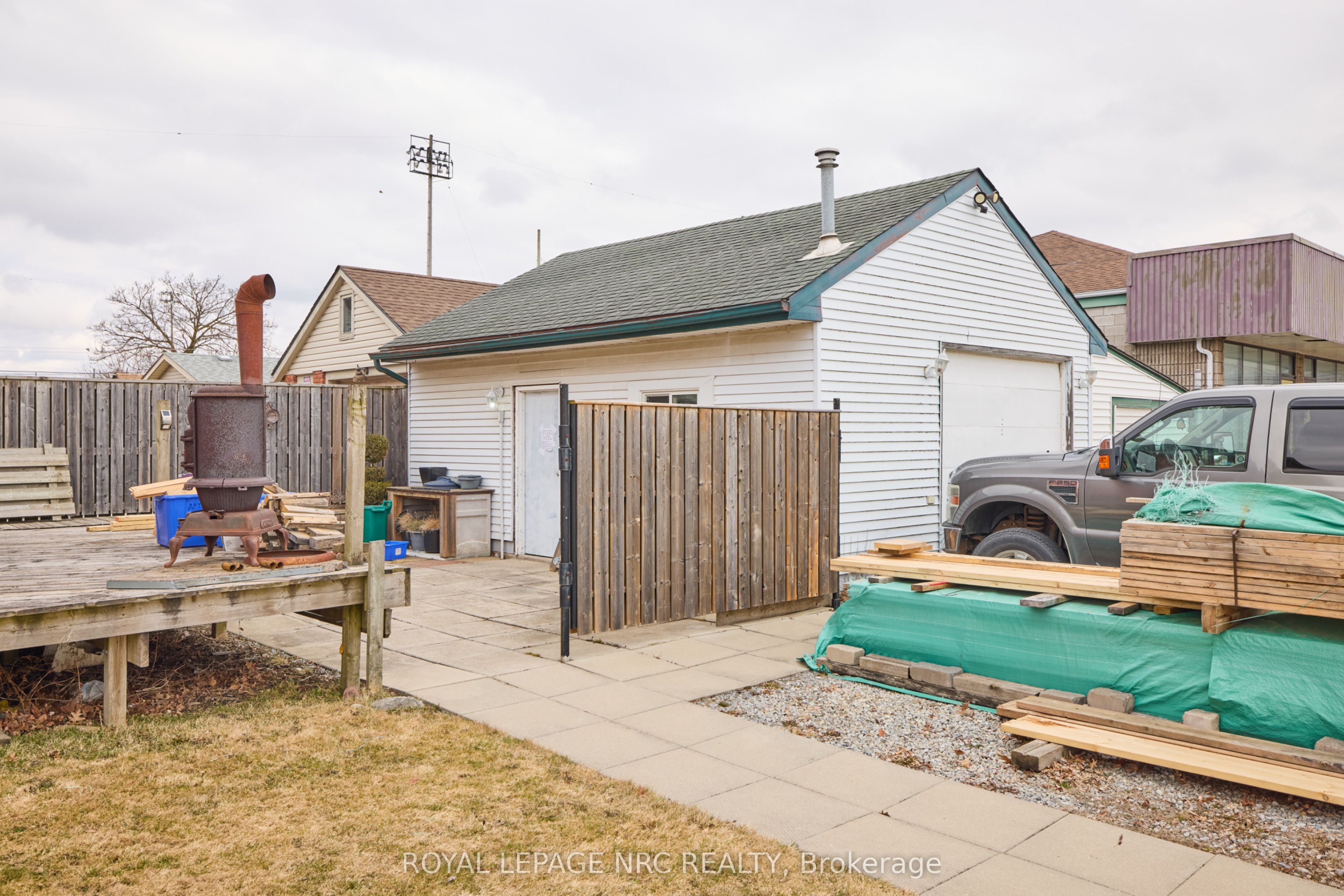 160 Burgar Street Property Photo 4