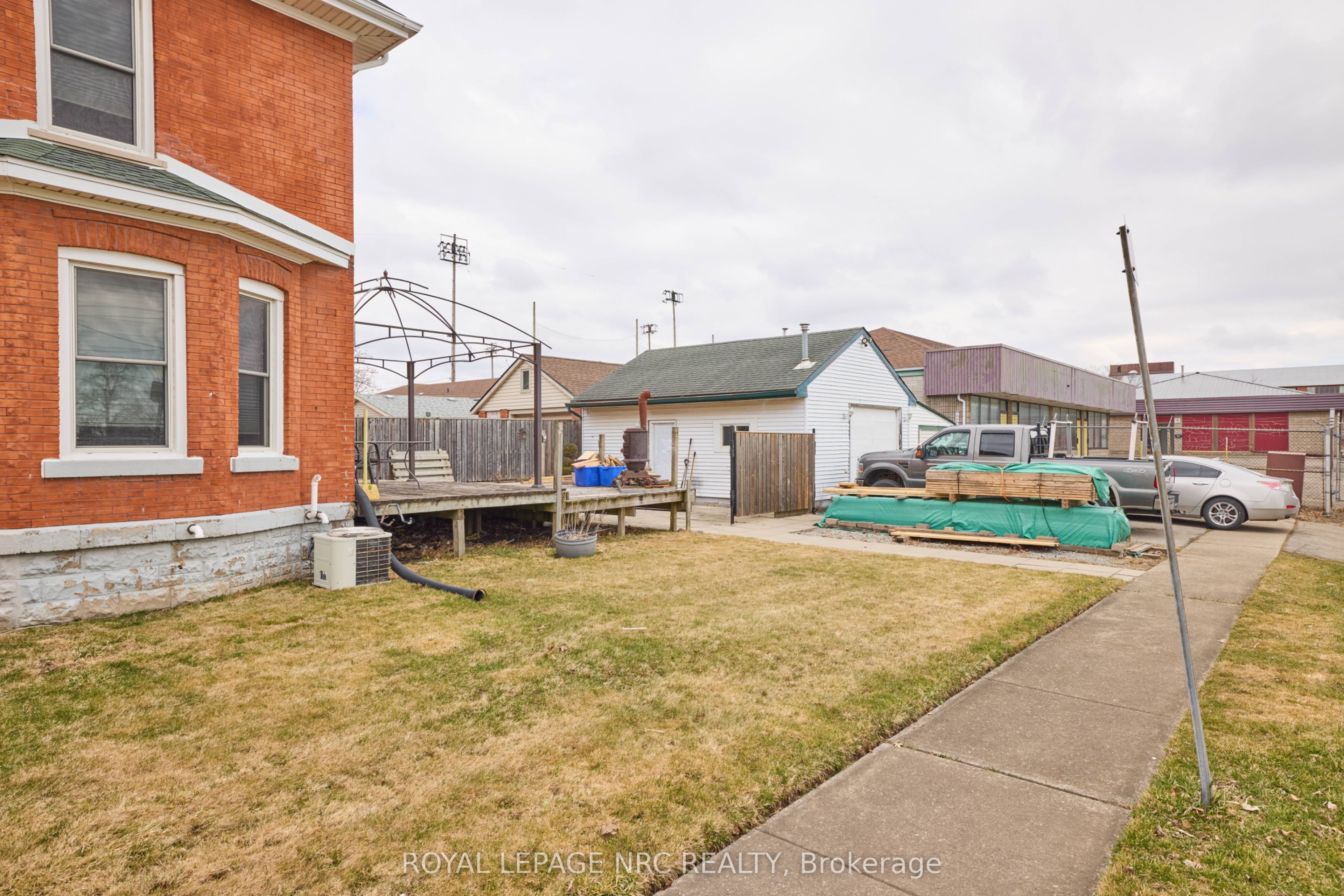 160 Burgar Street Property Photo 5