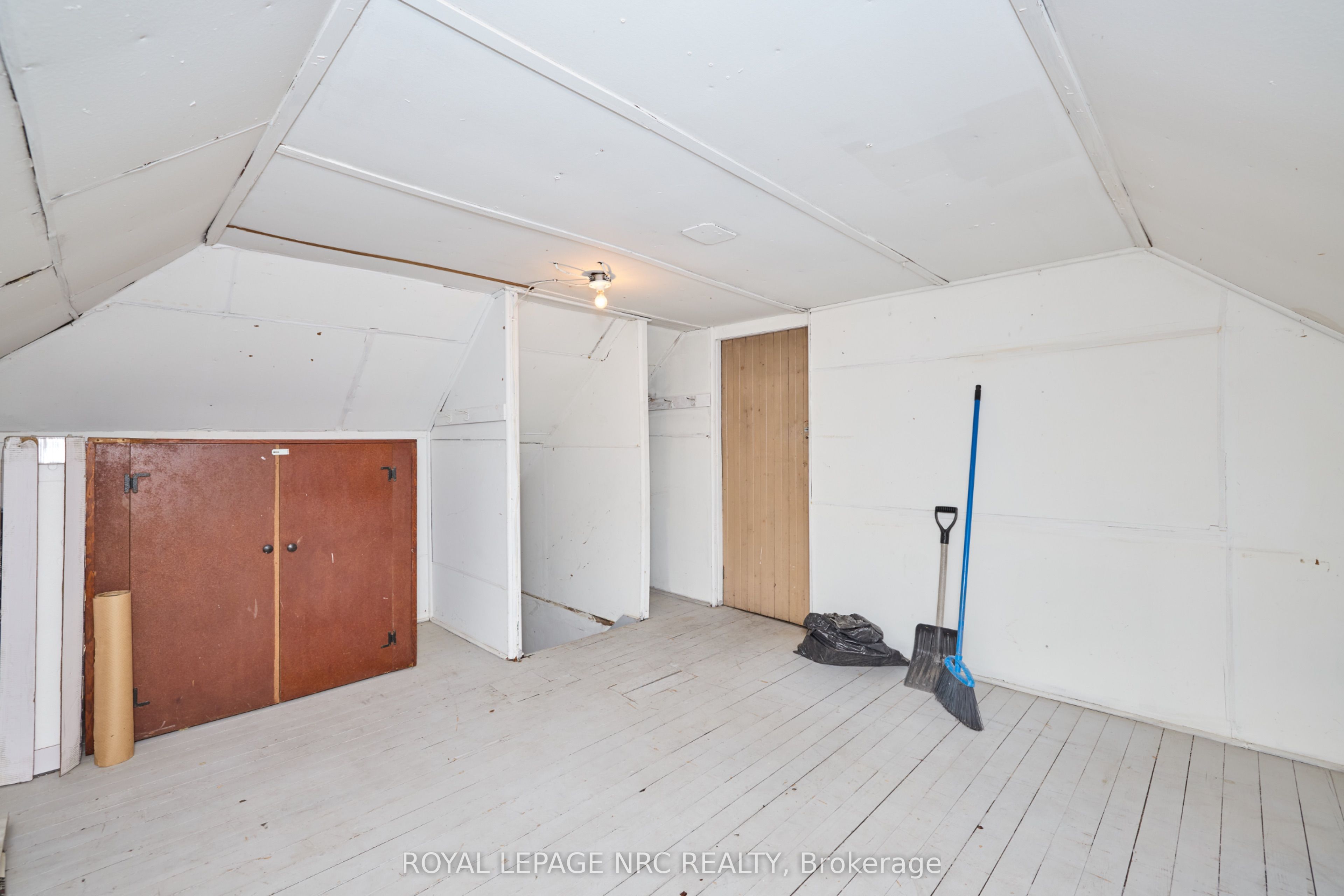 160 Burgar Street Property Photo 31