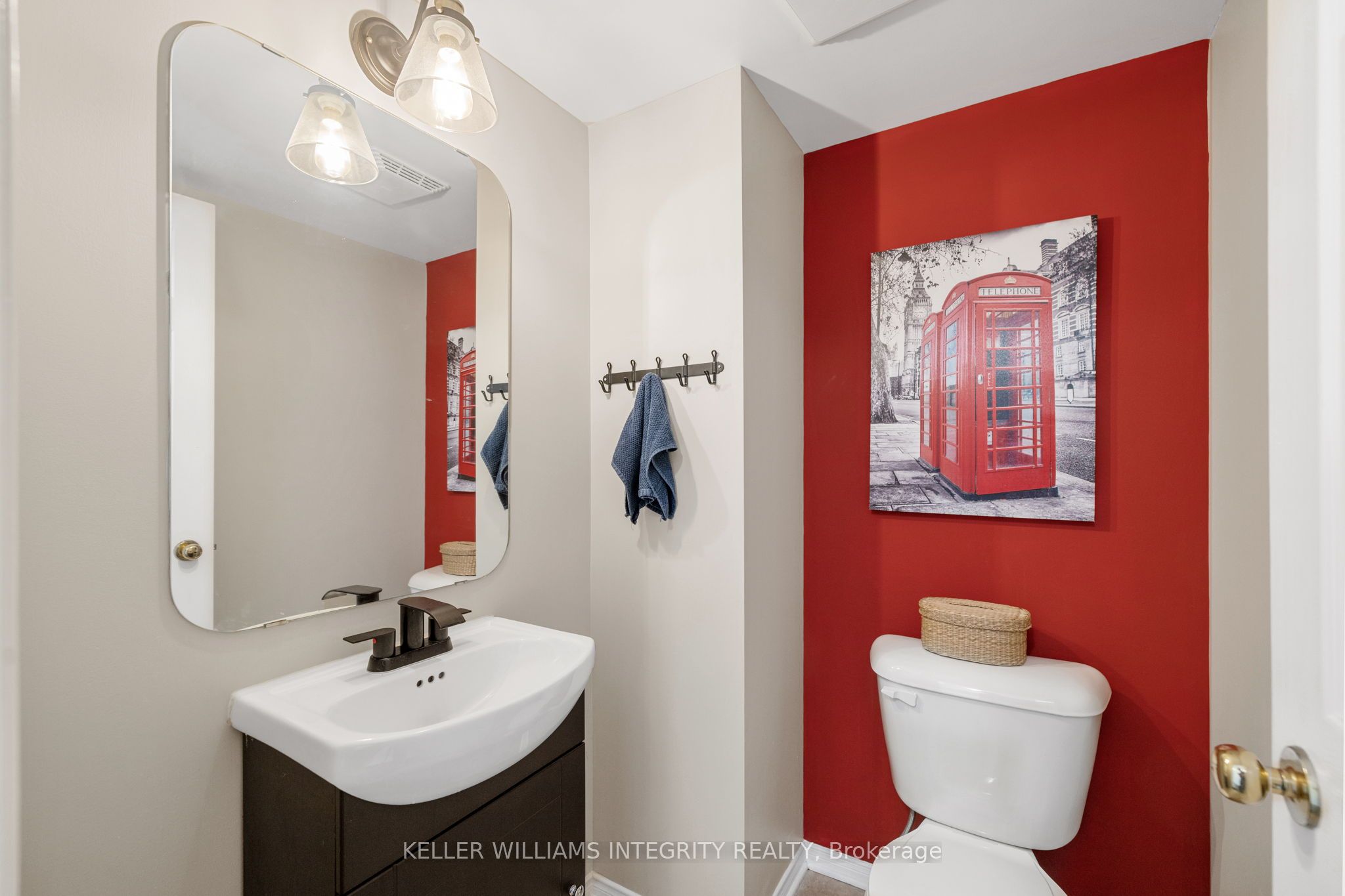 856 Longfields Drive Property Photo 8
