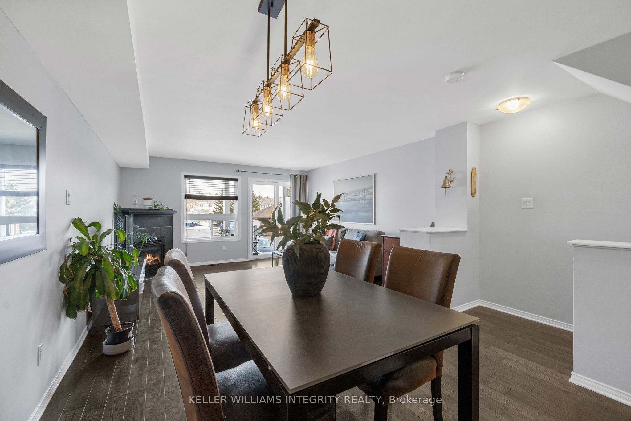 856 Longfields Drive Property Photo 10
