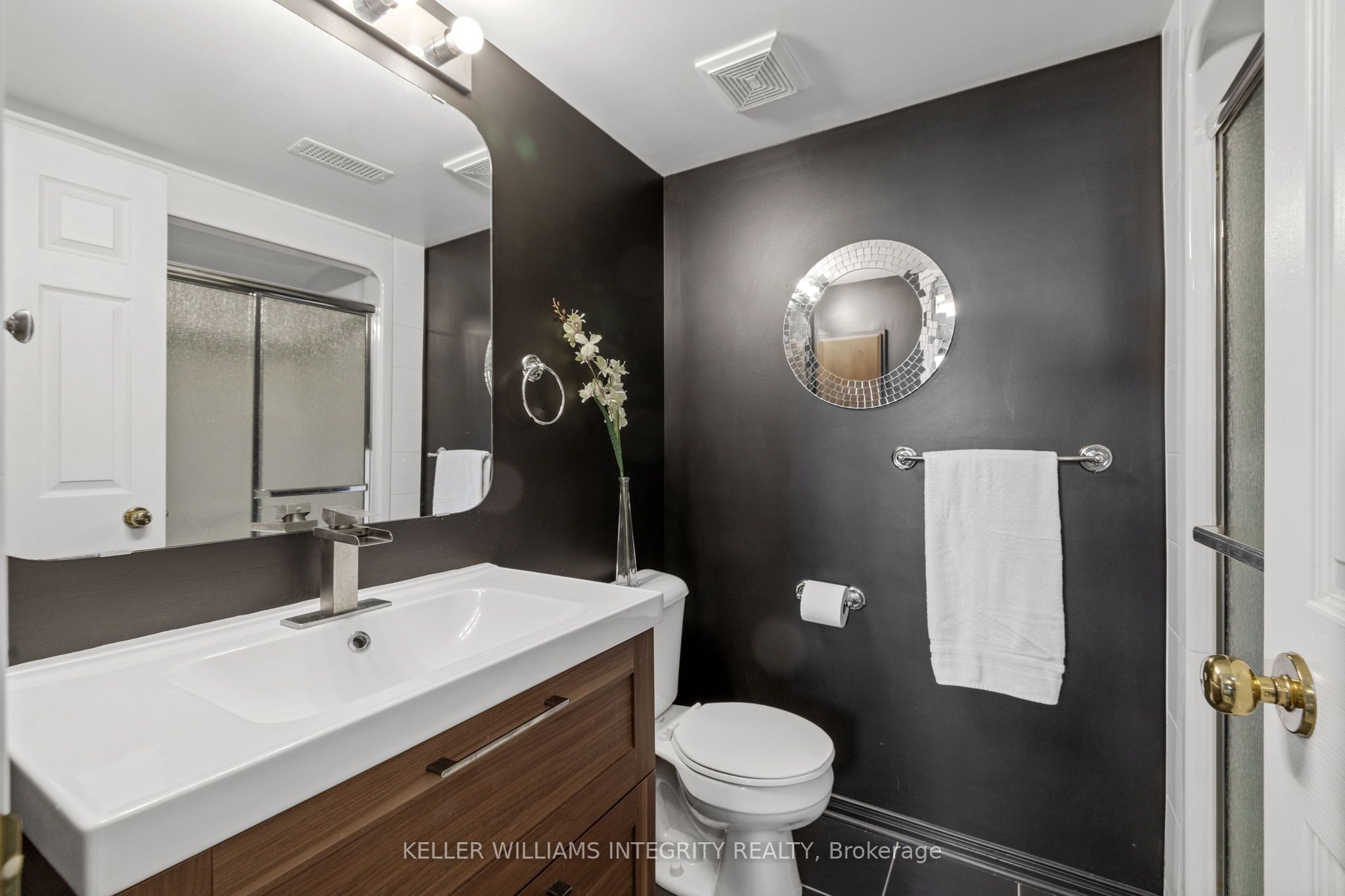 856 Longfields Drive Property Photo 19