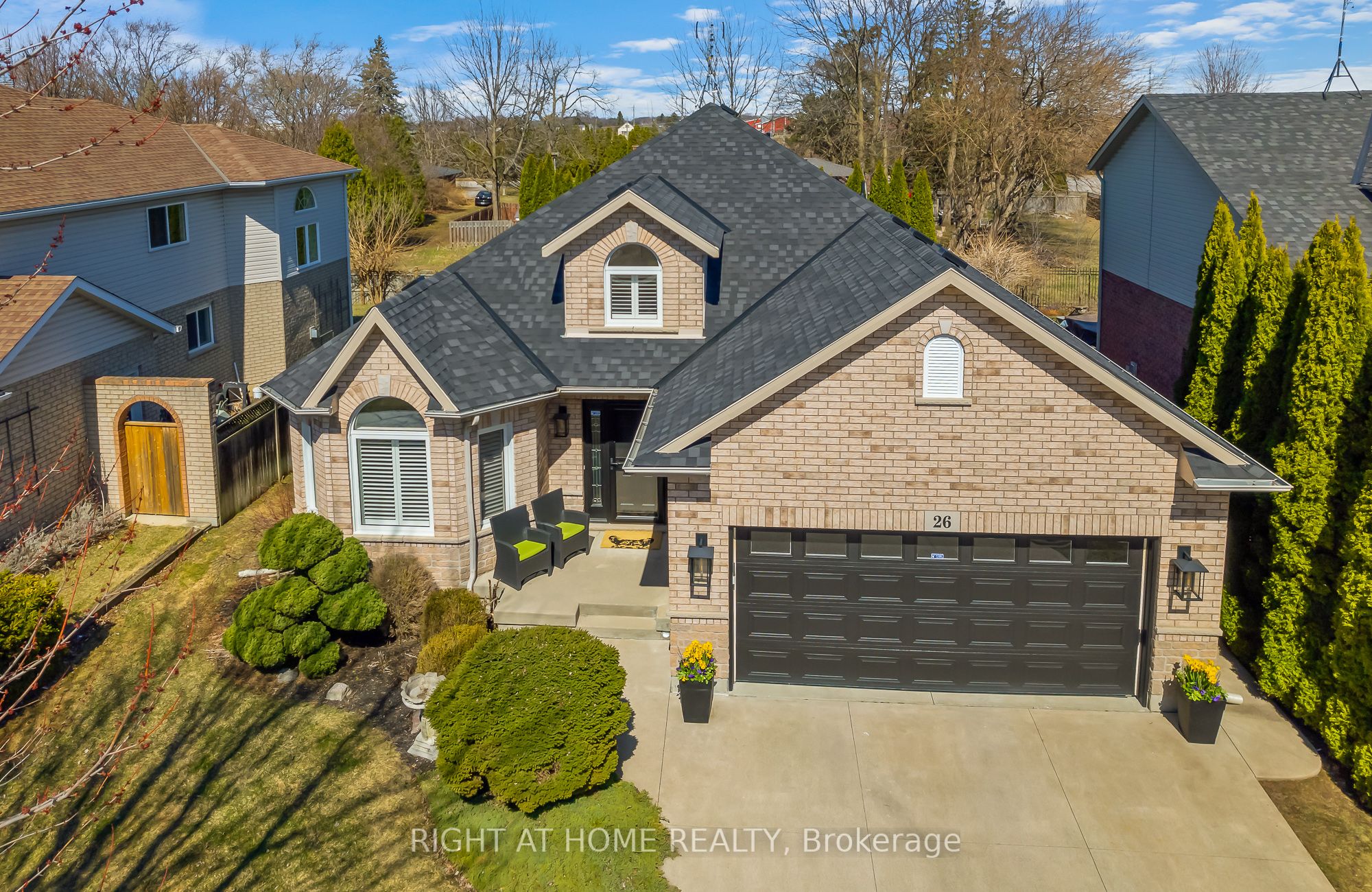 26 Loretta Dr Property Photo