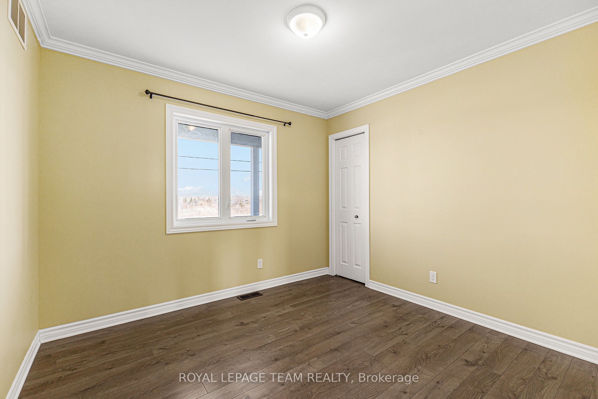 2833 Dunrobin Road Property Photo 21