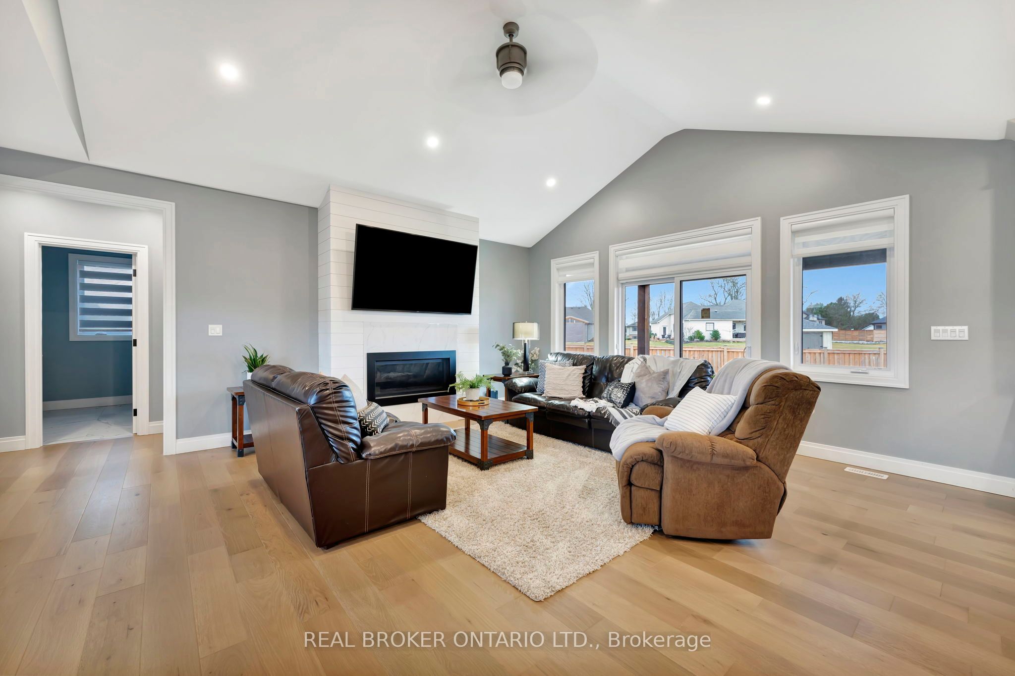 66 August Crescent Property Photo 10