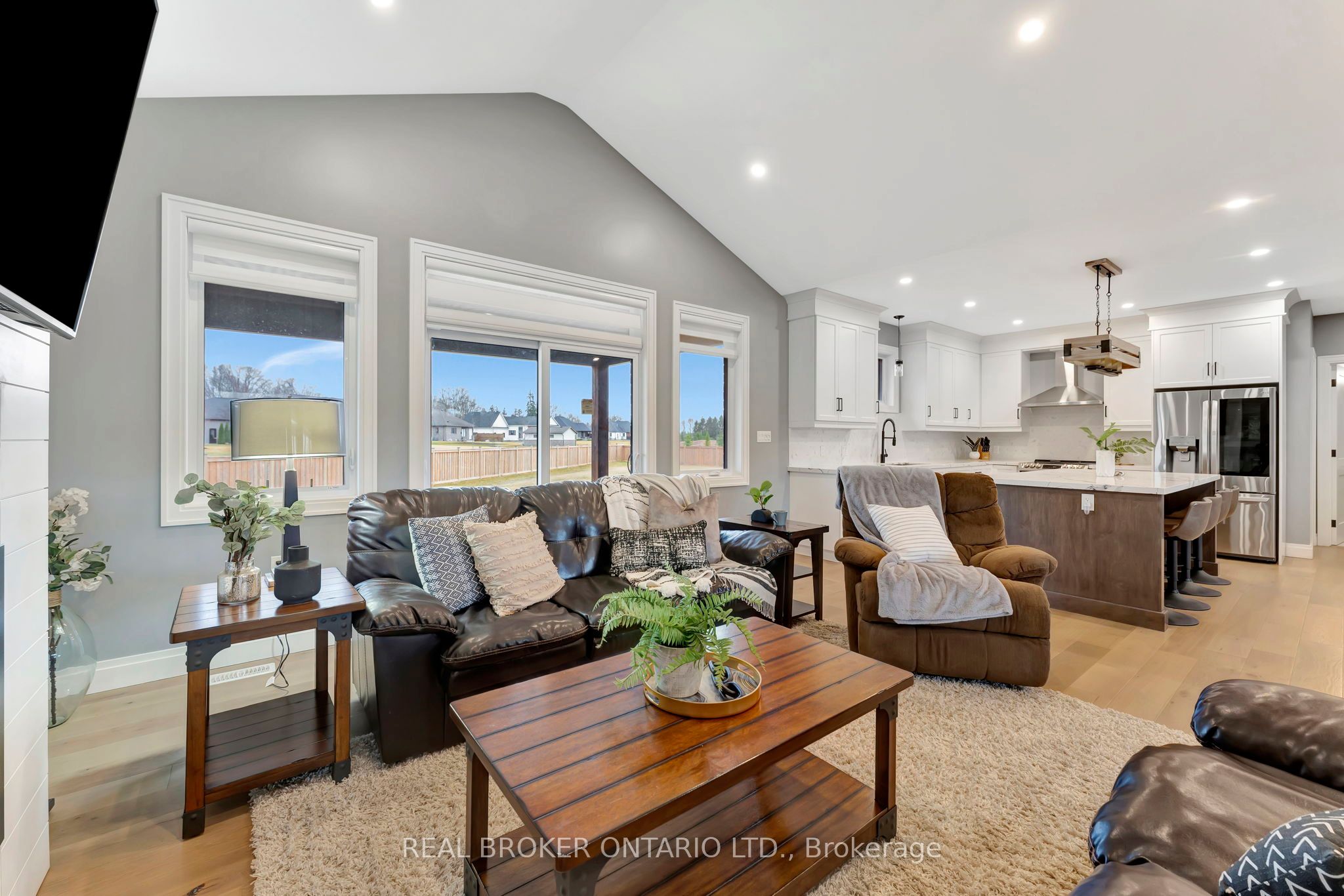 66 August Crescent Property Photo 12
