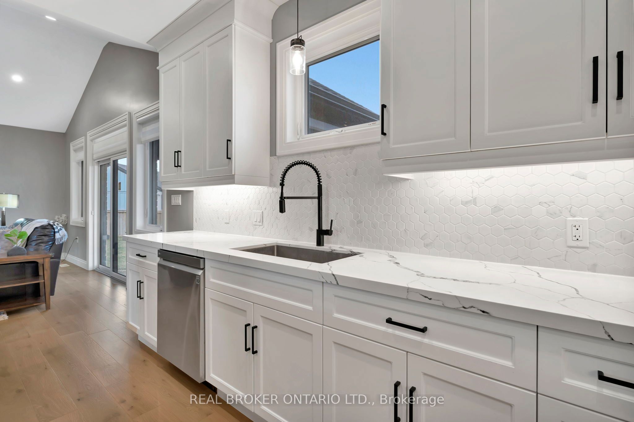 66 August Crescent Property Photo 17