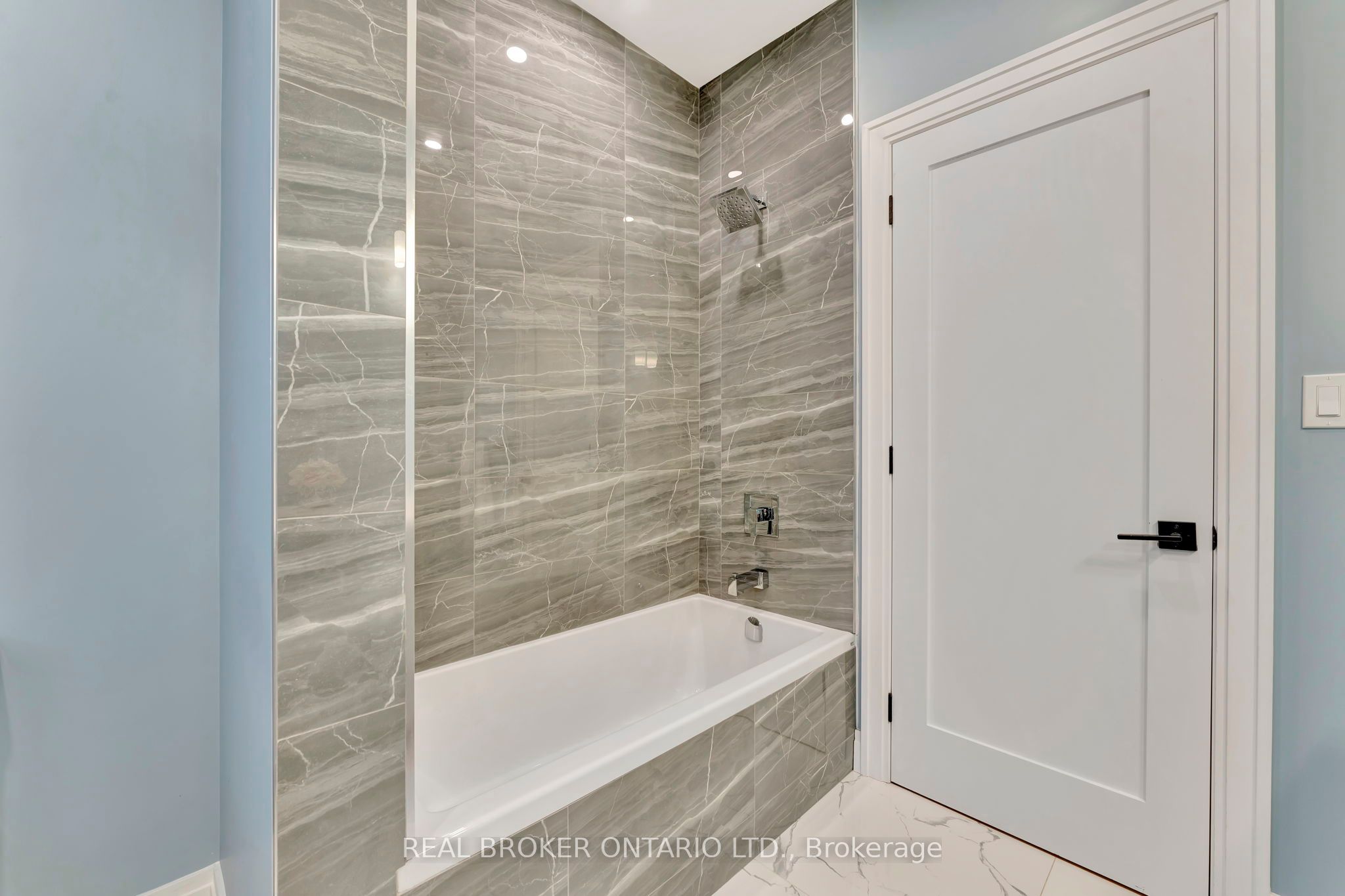 66 August Crescent Property Photo 26