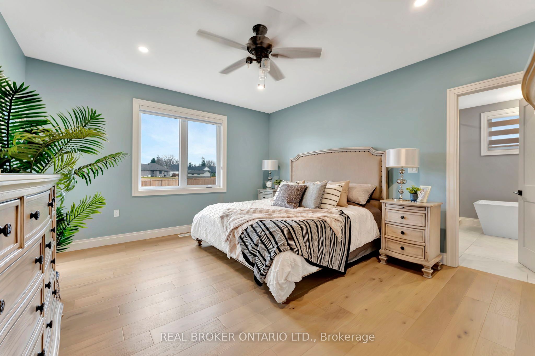 66 August Crescent Property Photo 27