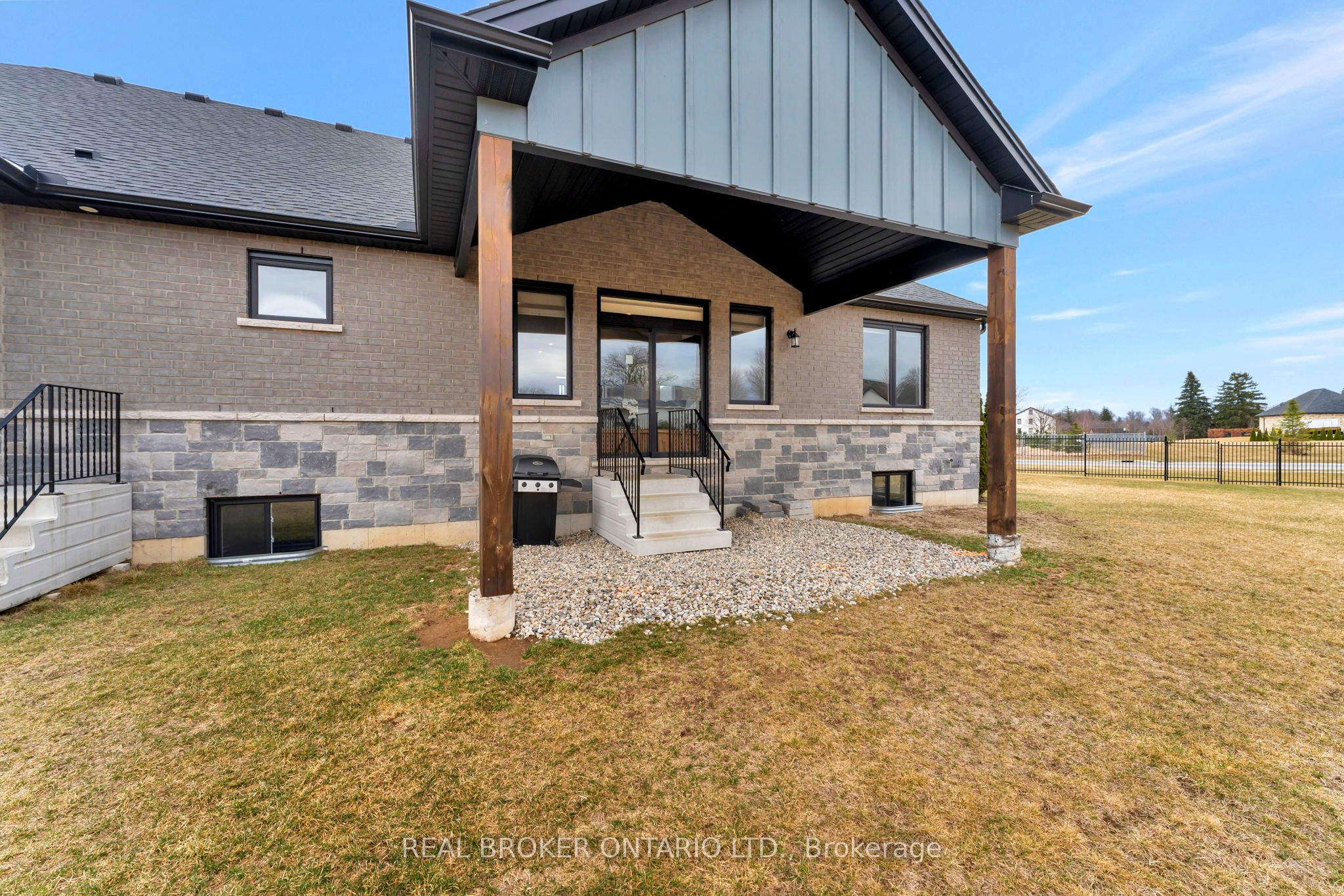 66 August Crescent Property Photo 43
