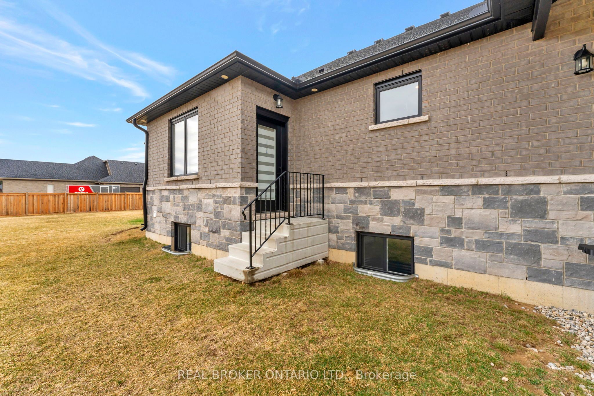 66 August Crescent Property Photo 44