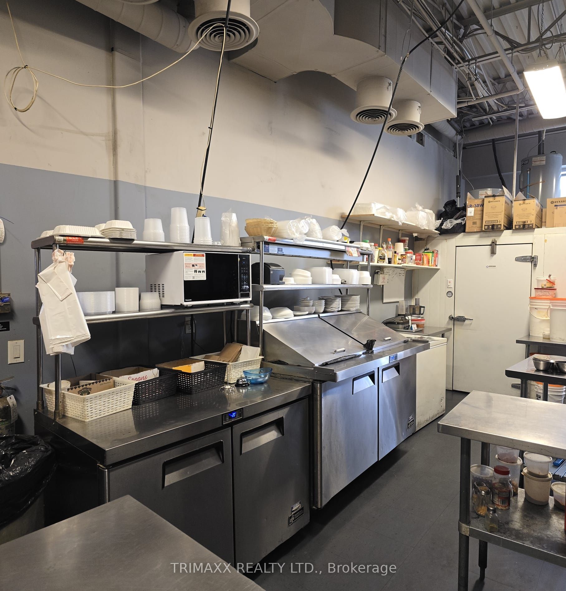 #e 104 - 4195 King Street Property Photo 10