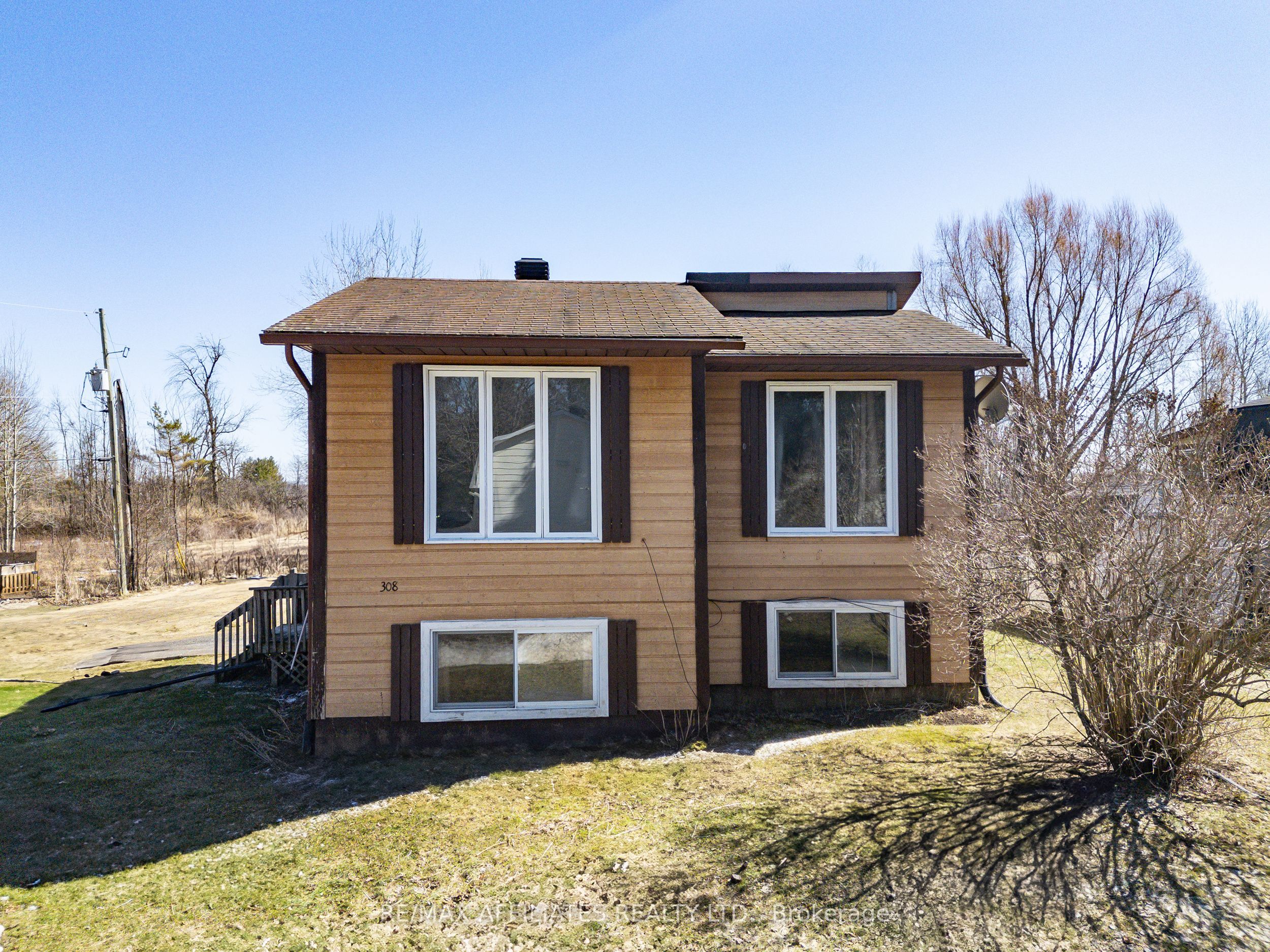 26 Salmon Side Rd Property Photo