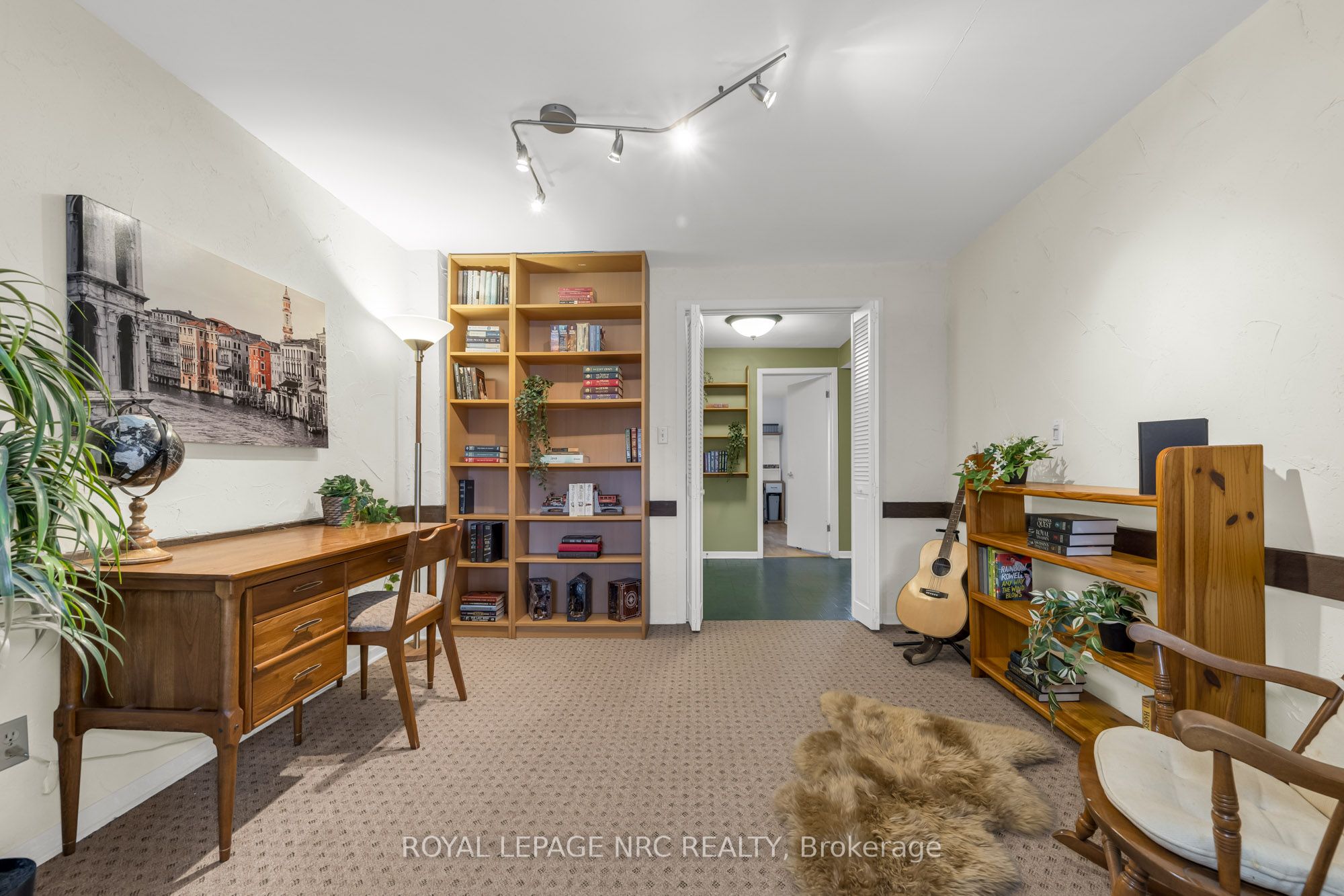 3 Pyramid Place Property Photo 33