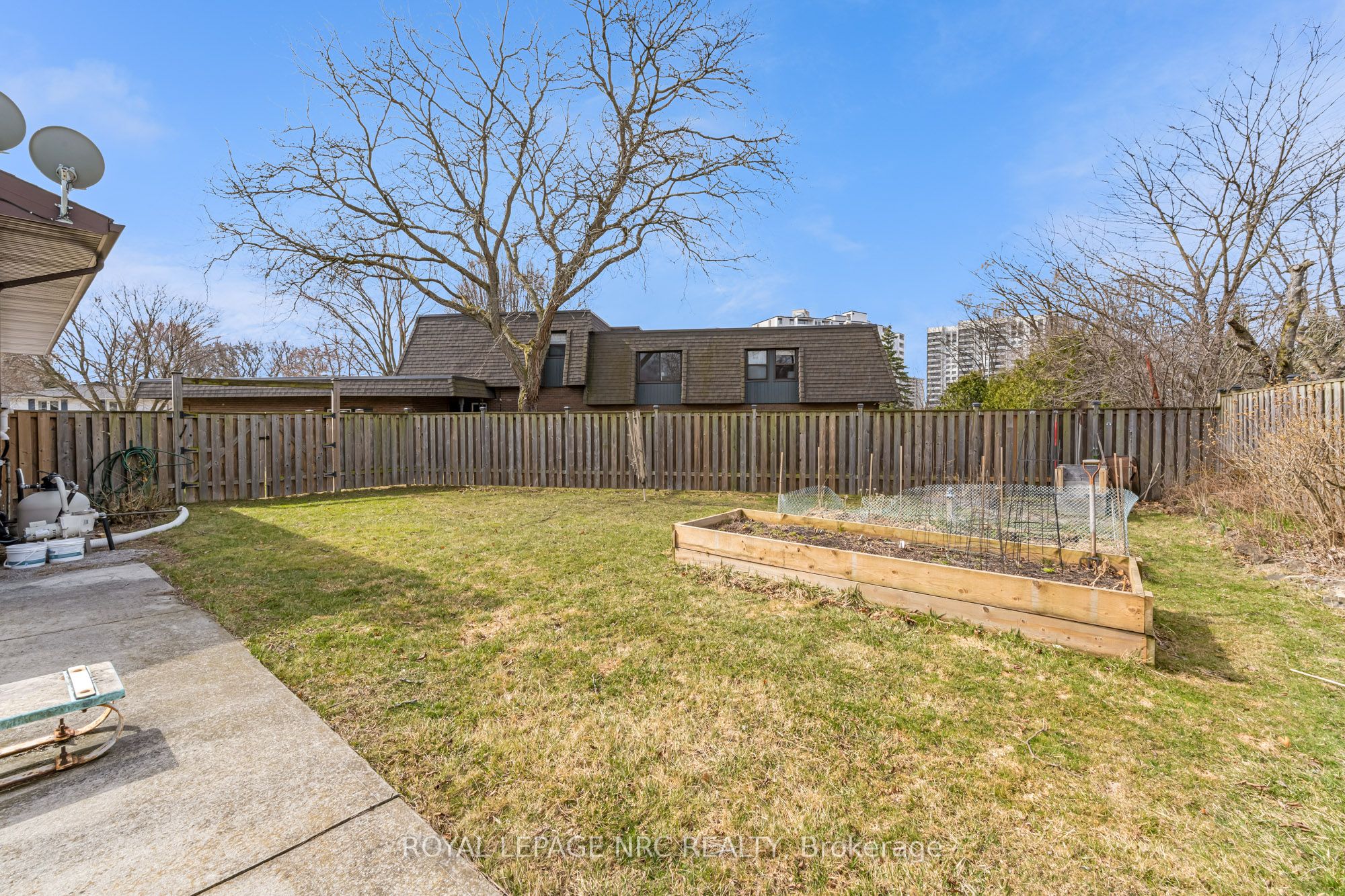 3 Pyramid Place Property Photo 38