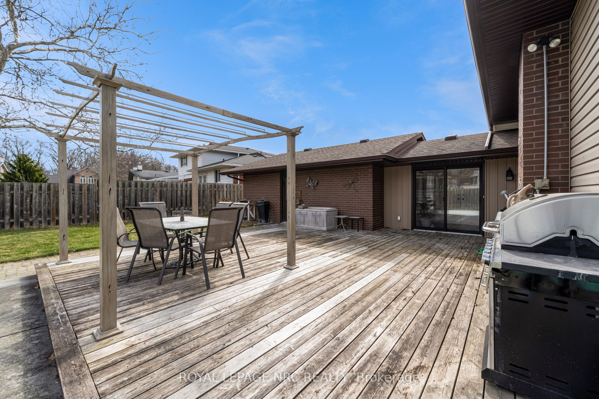 3 Pyramid Place Property Photo 40
