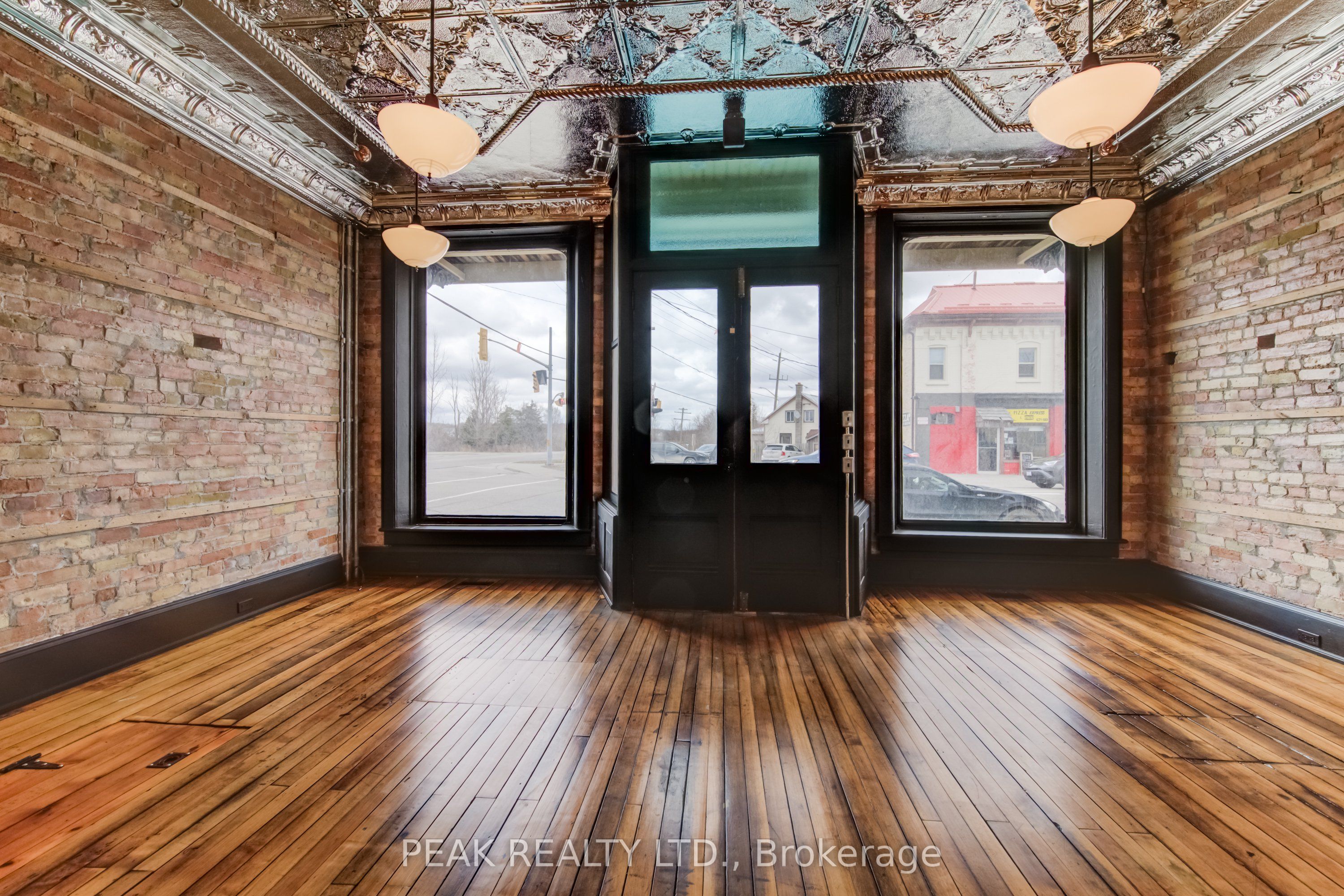 8 Foundry Street Property Photo 2