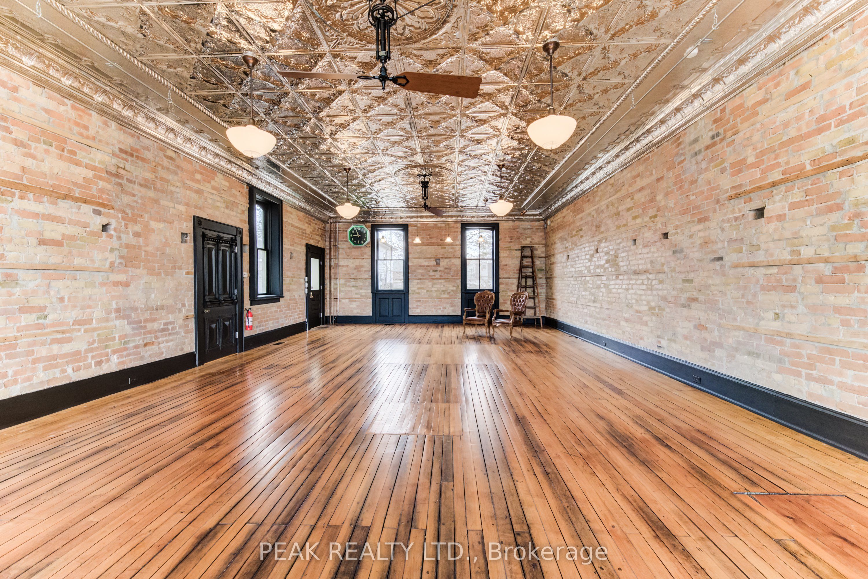 8 Foundry Street Property Photo 5