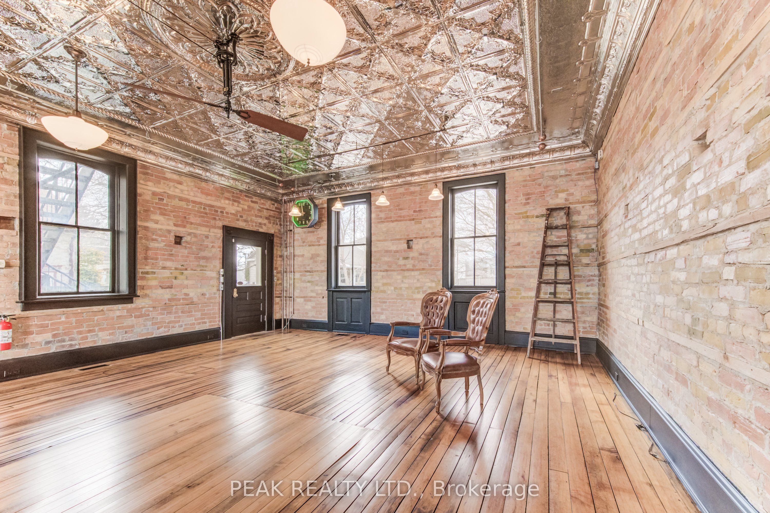 8 Foundry Street Property Photo 6