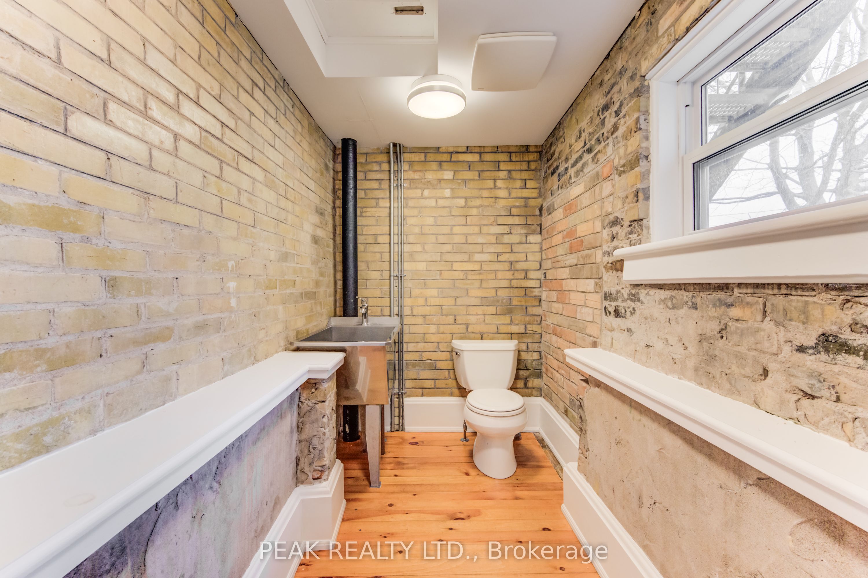 8 Foundry Street Property Photo 13