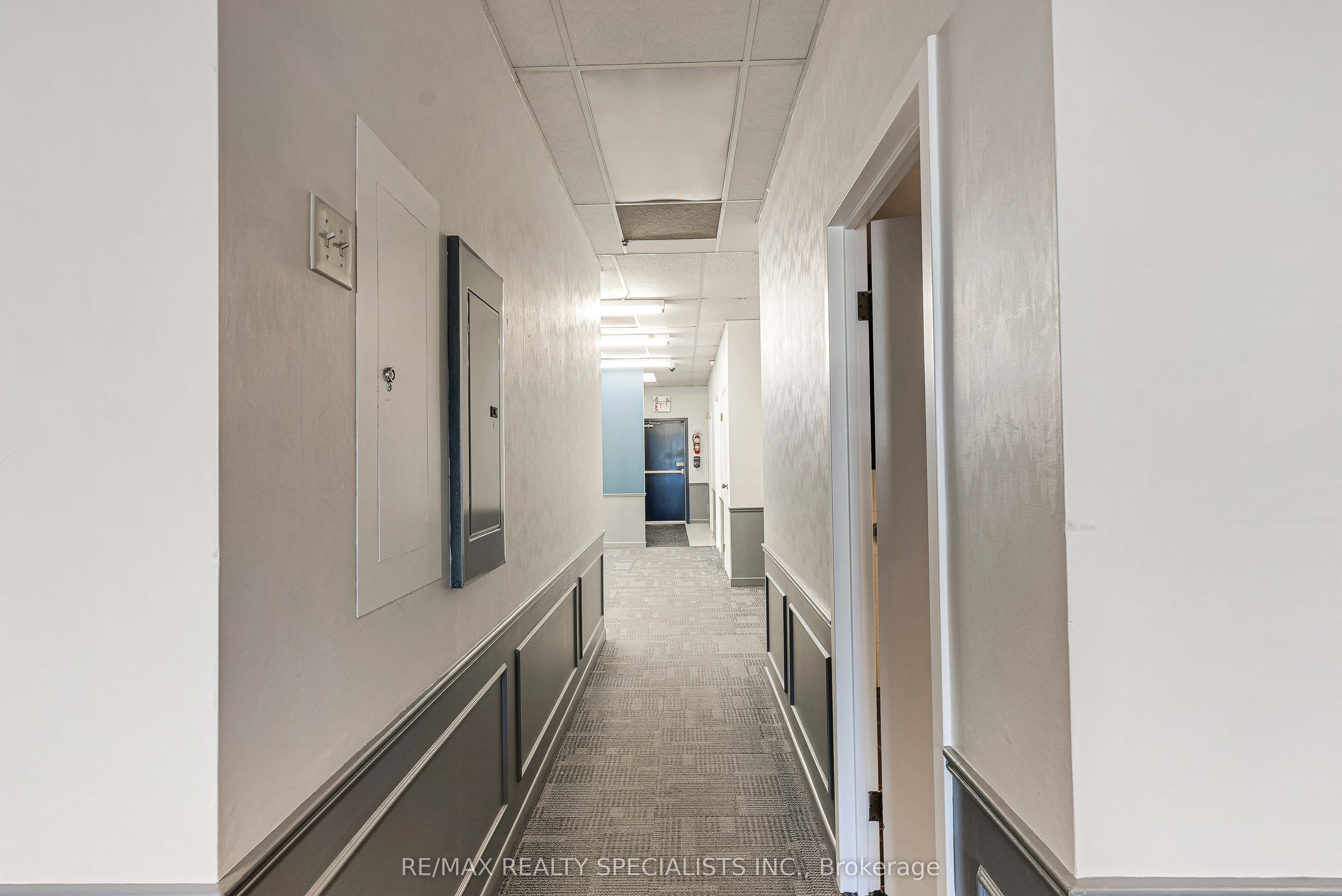 2109 Oxford Street Property Photo 4