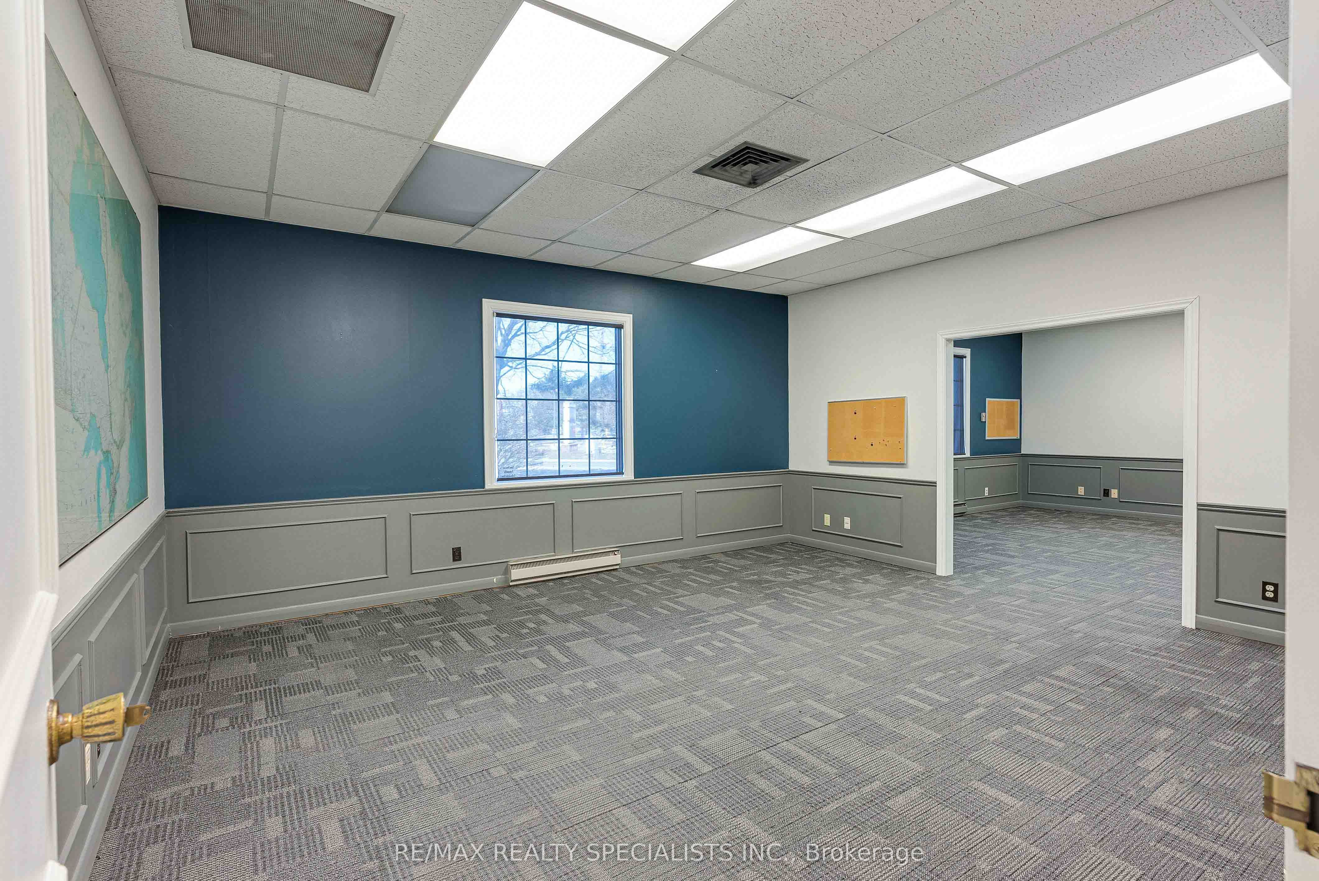 2109 Oxford Street Property Photo 6