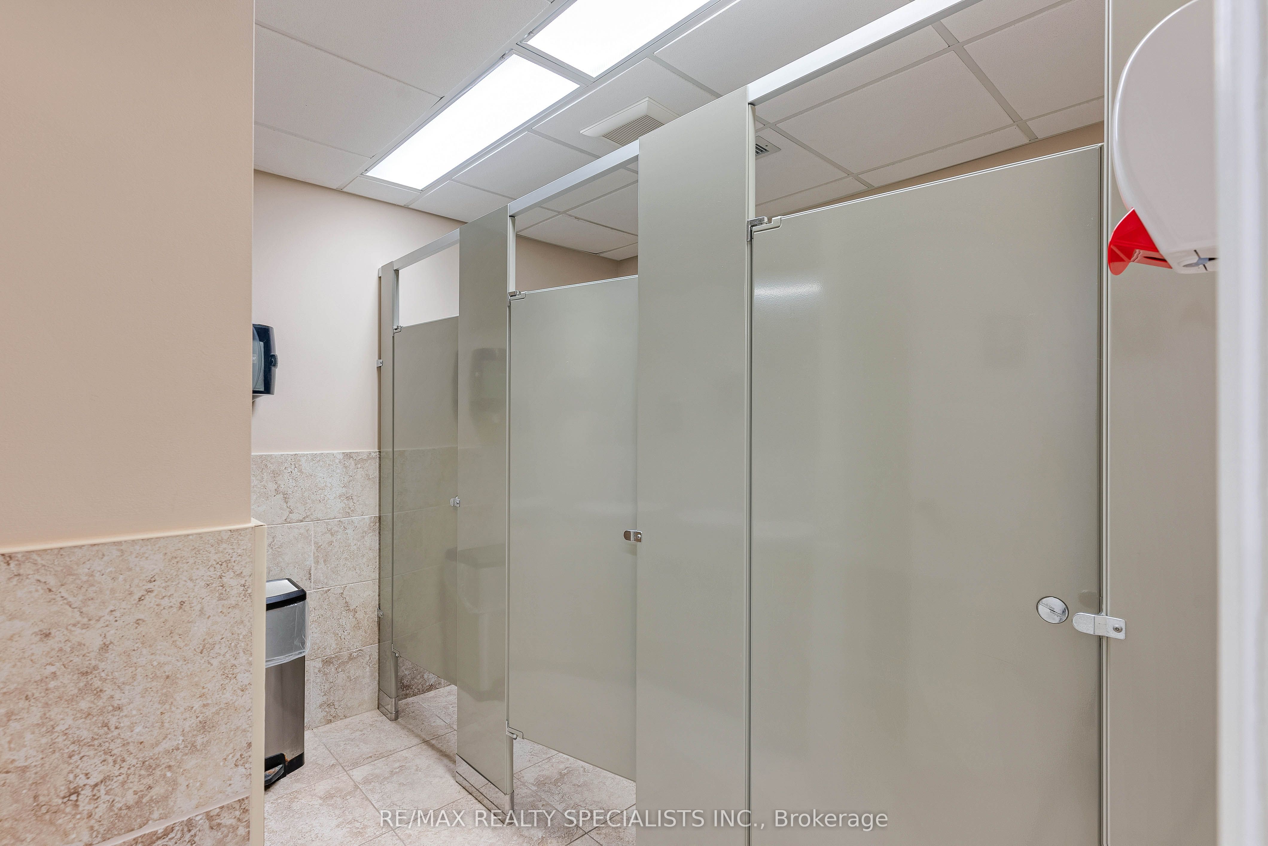 2109 Oxford Street Property Photo 15