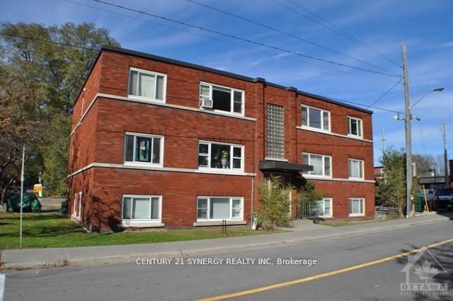 151 Holmwood Ave Property Photo