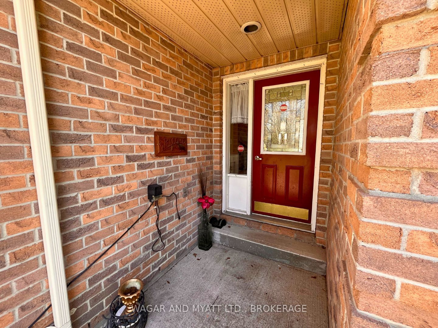 63 N Southwood Crescent N Property Photo 5