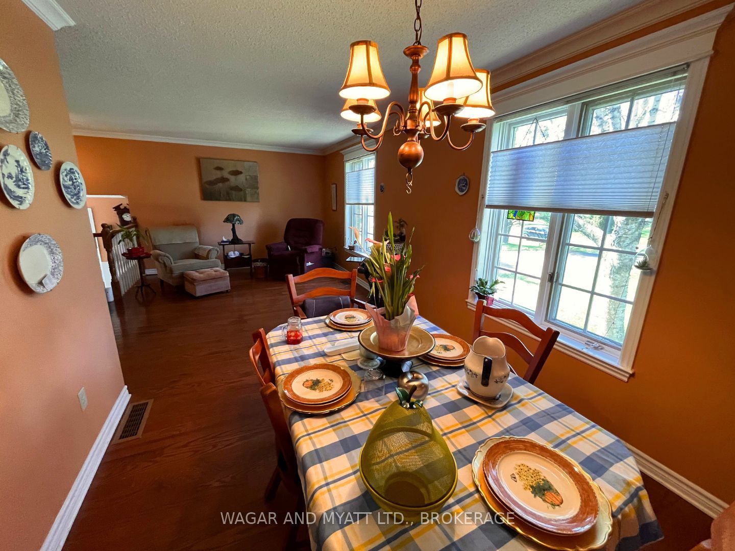 63 N Southwood Crescent N Property Photo 11