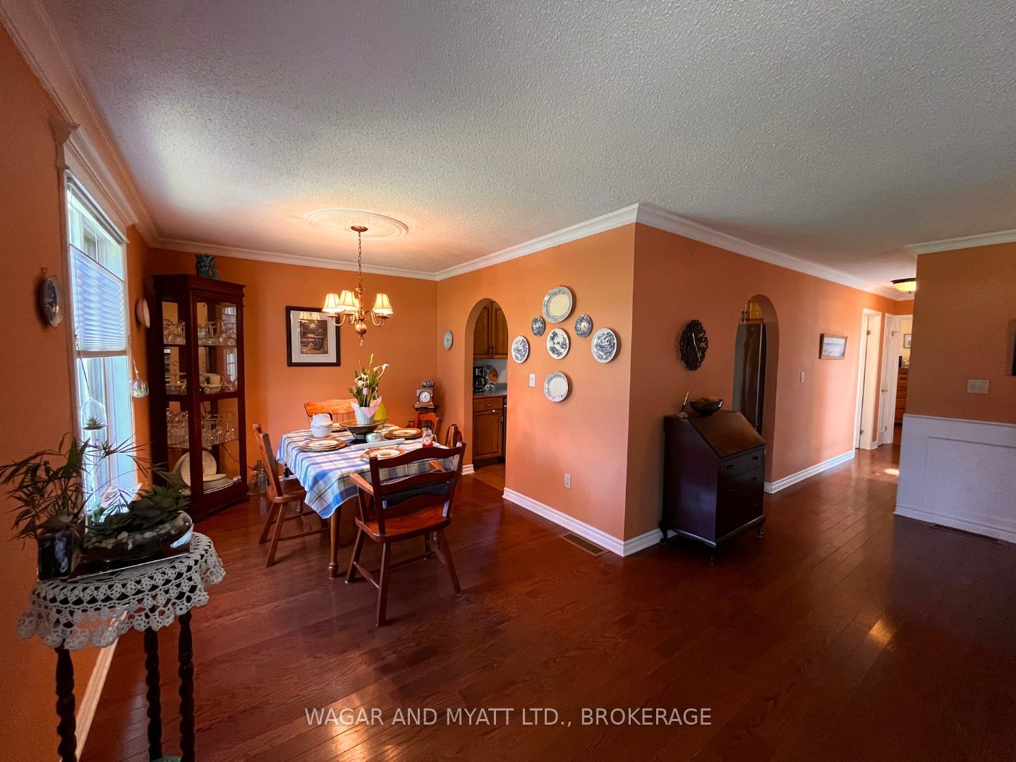 63 N Southwood Crescent N Property Photo 13