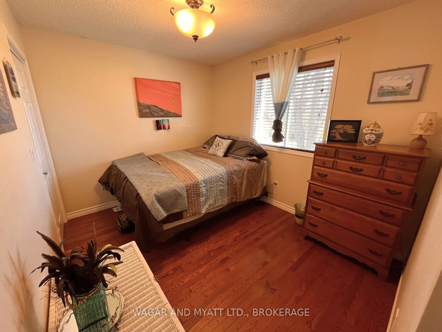 63 N Southwood Crescent N Property Photo 19