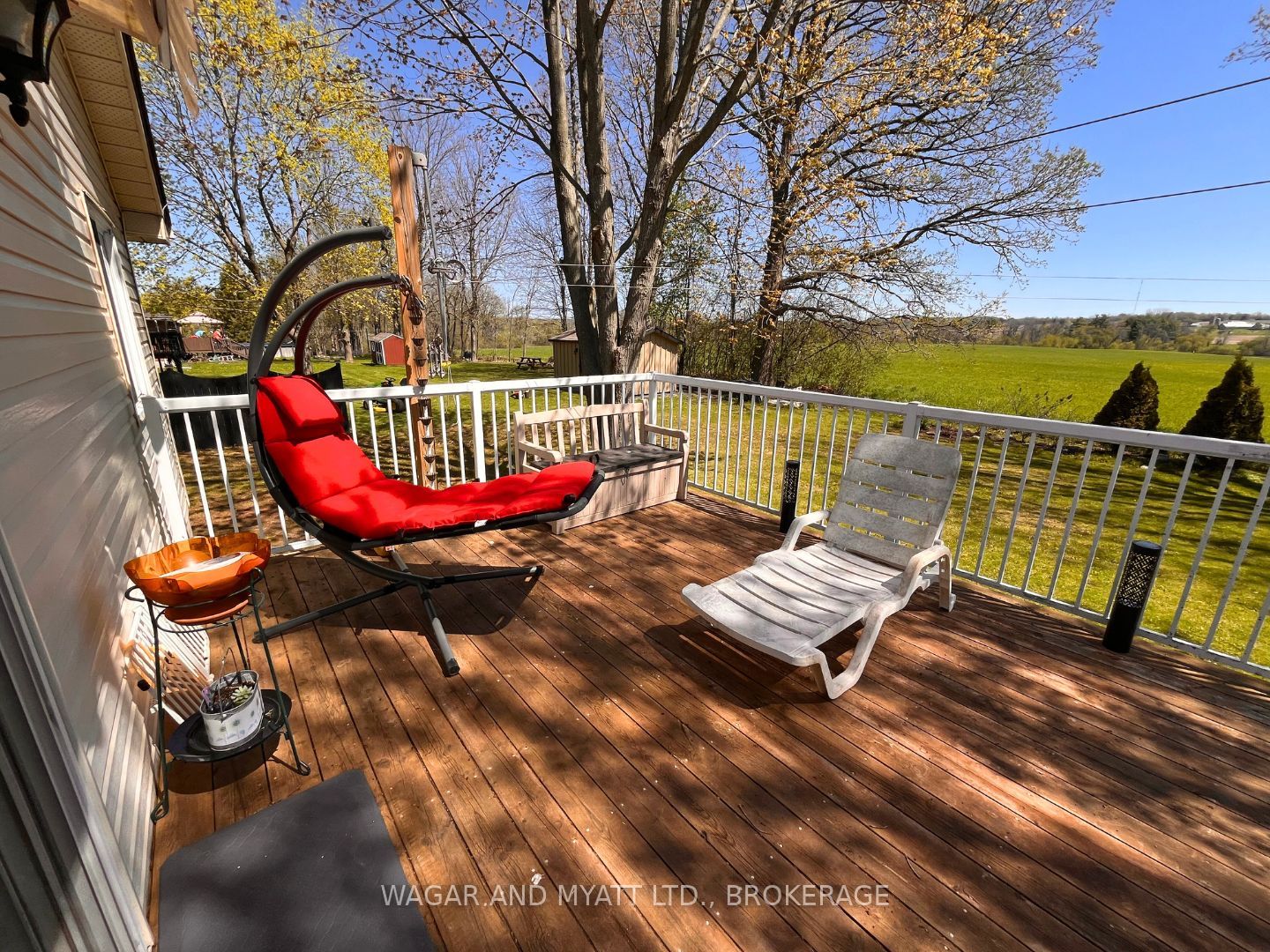 63 N Southwood Crescent N Property Photo 23