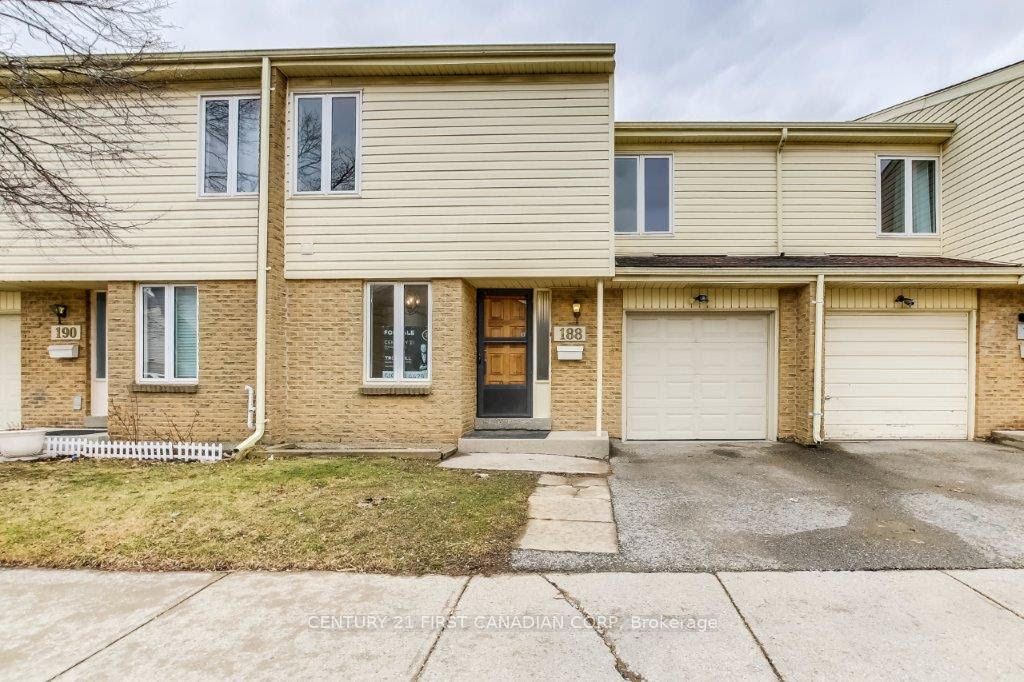 700 Osgoode Dr Property Photo