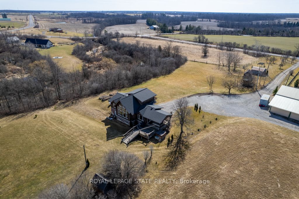 1655 Indiana Road E Property Photo 2