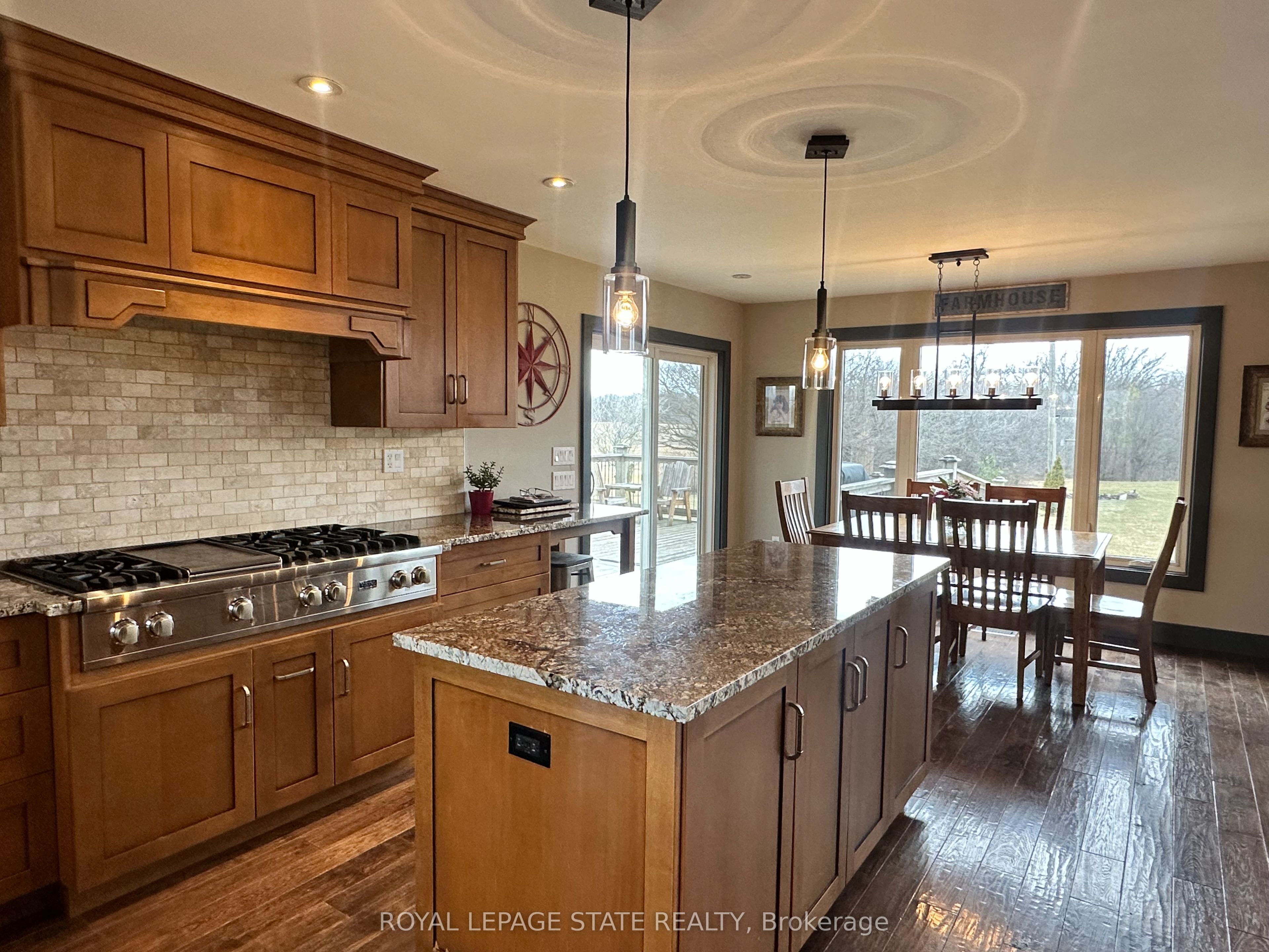 1655 Indiana Road E Property Photo 12