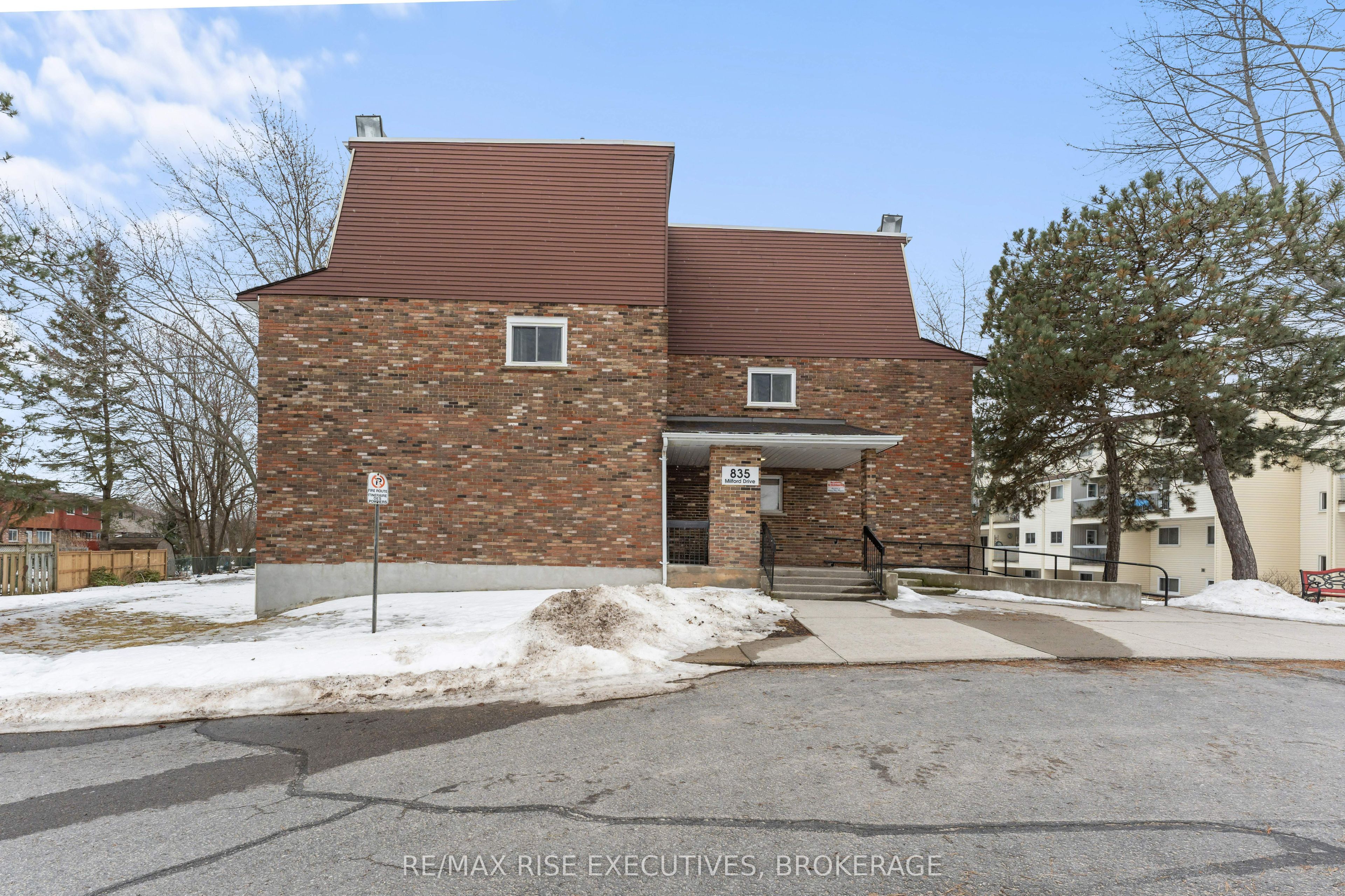 835 Milford Dr Property Photo