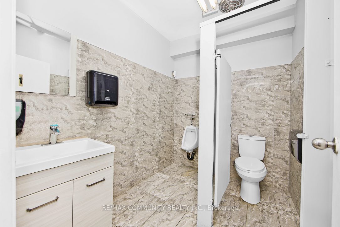 326 Front Street Property Photo 20