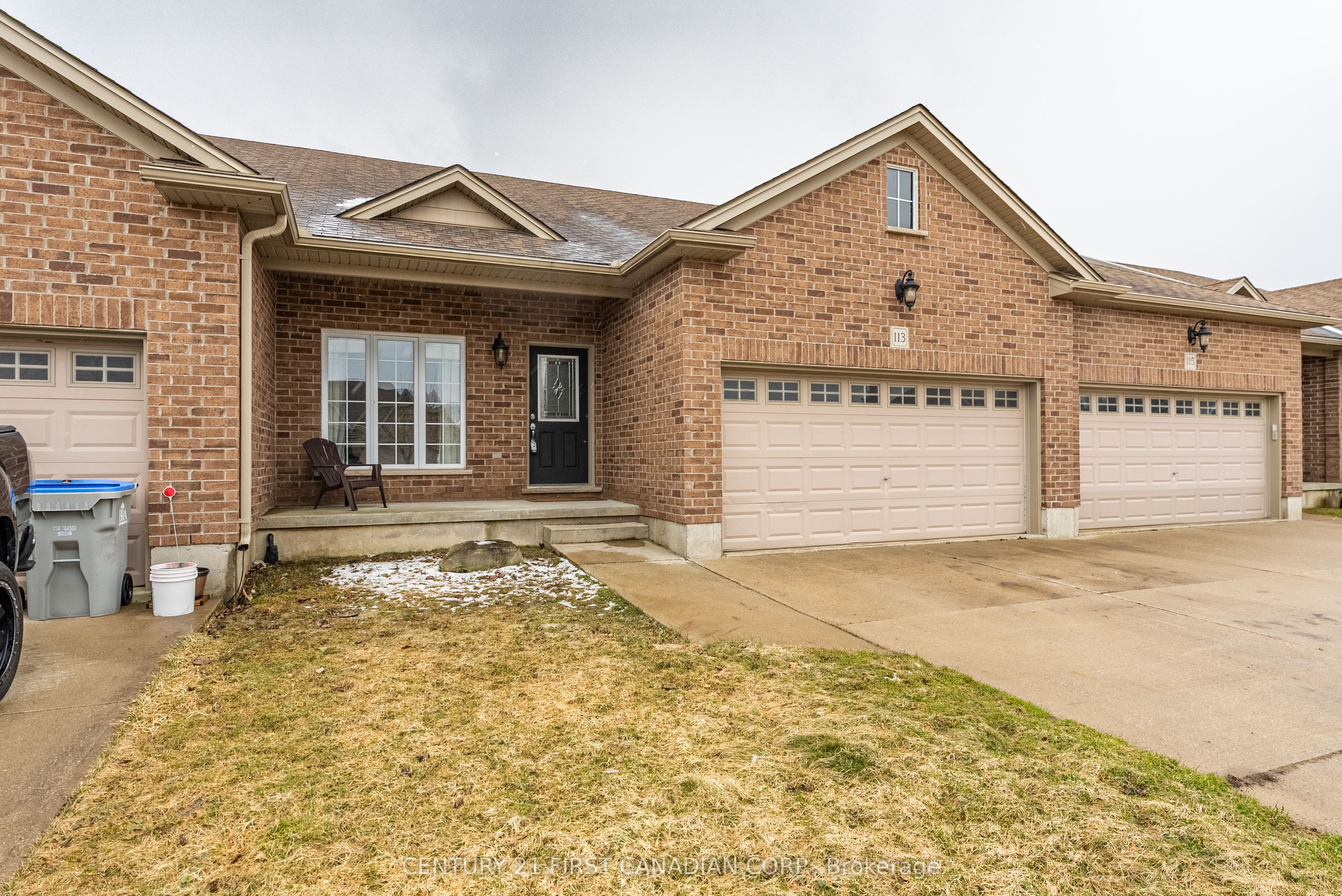 113 Radcliffe Cres Property Photo