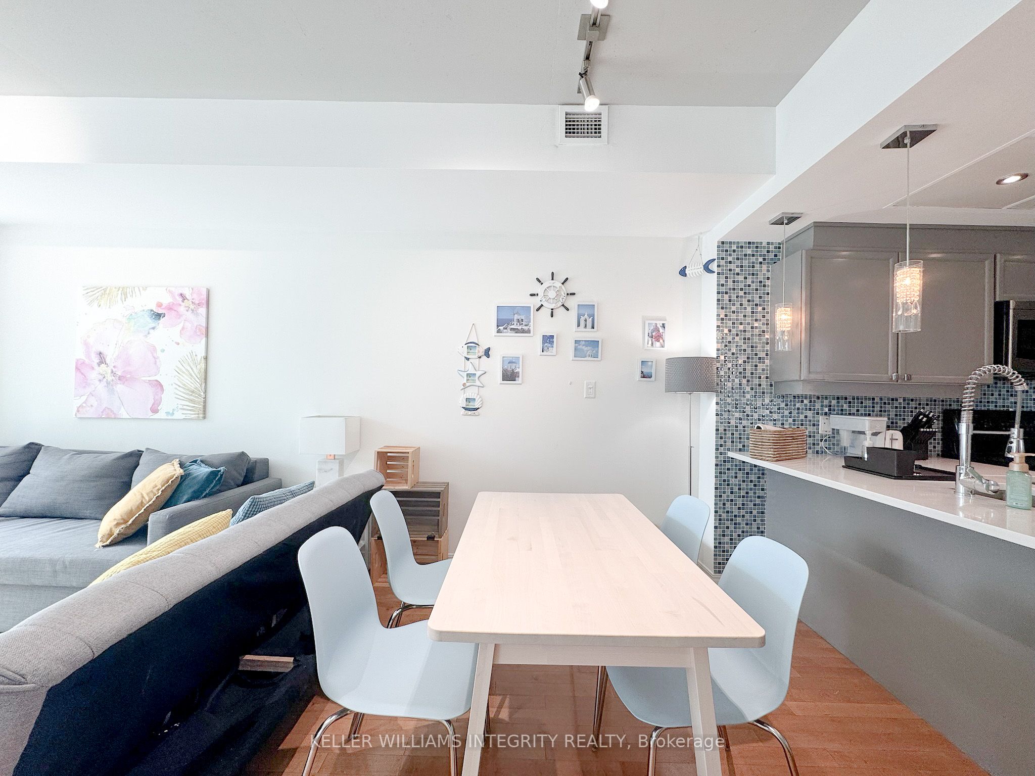 #1203 - 134 York Street Property Photo 14