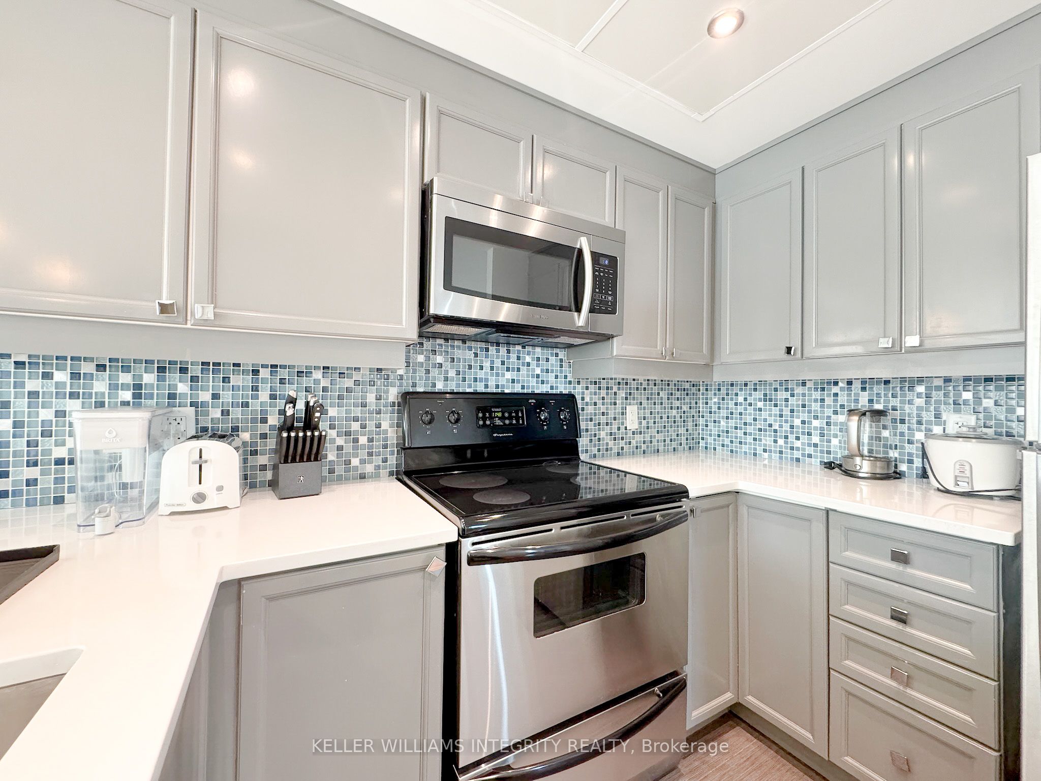 #1203 - 134 York Street Property Photo 18