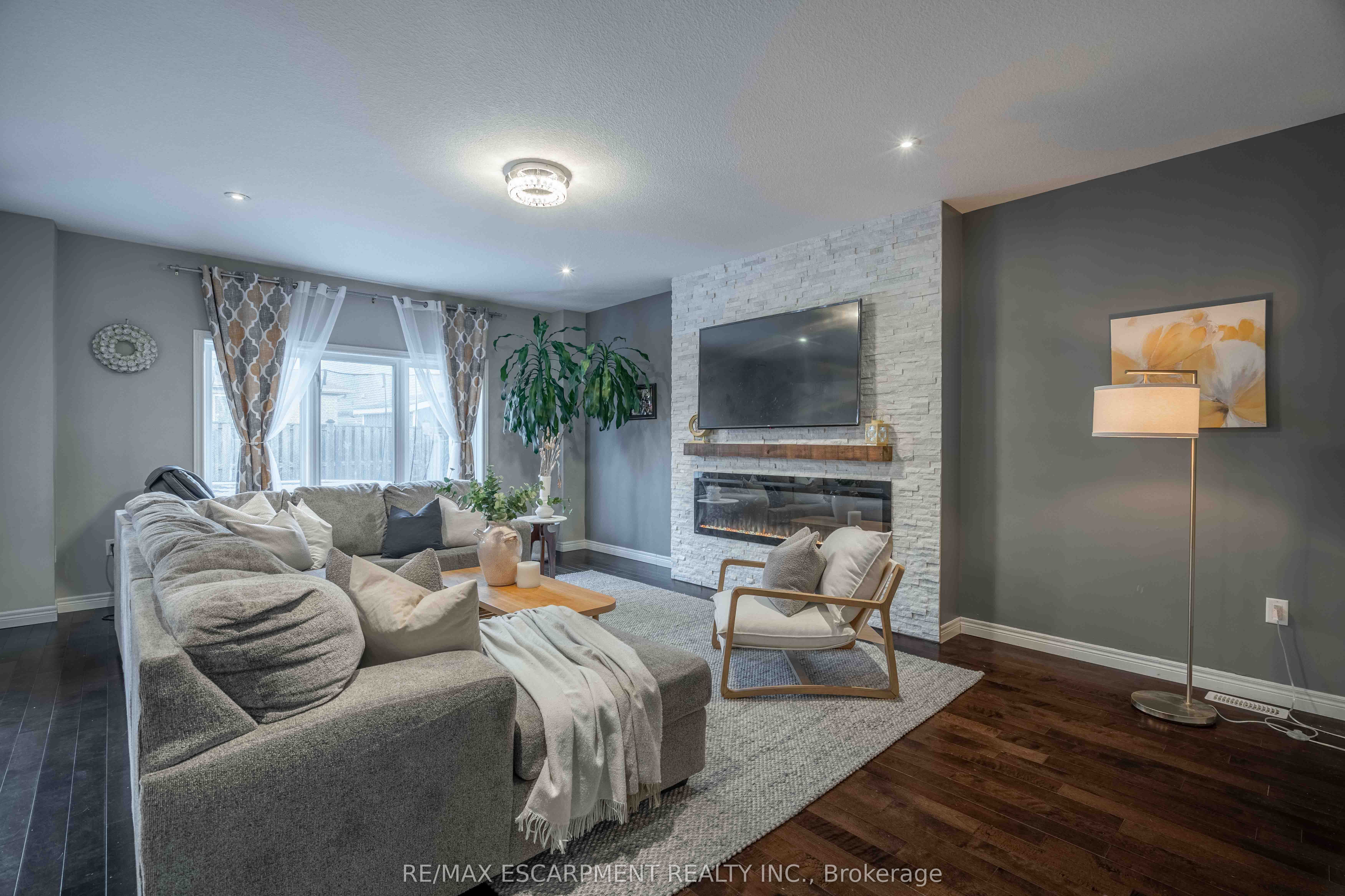 16 Kinsman Drive Property Photo 8
