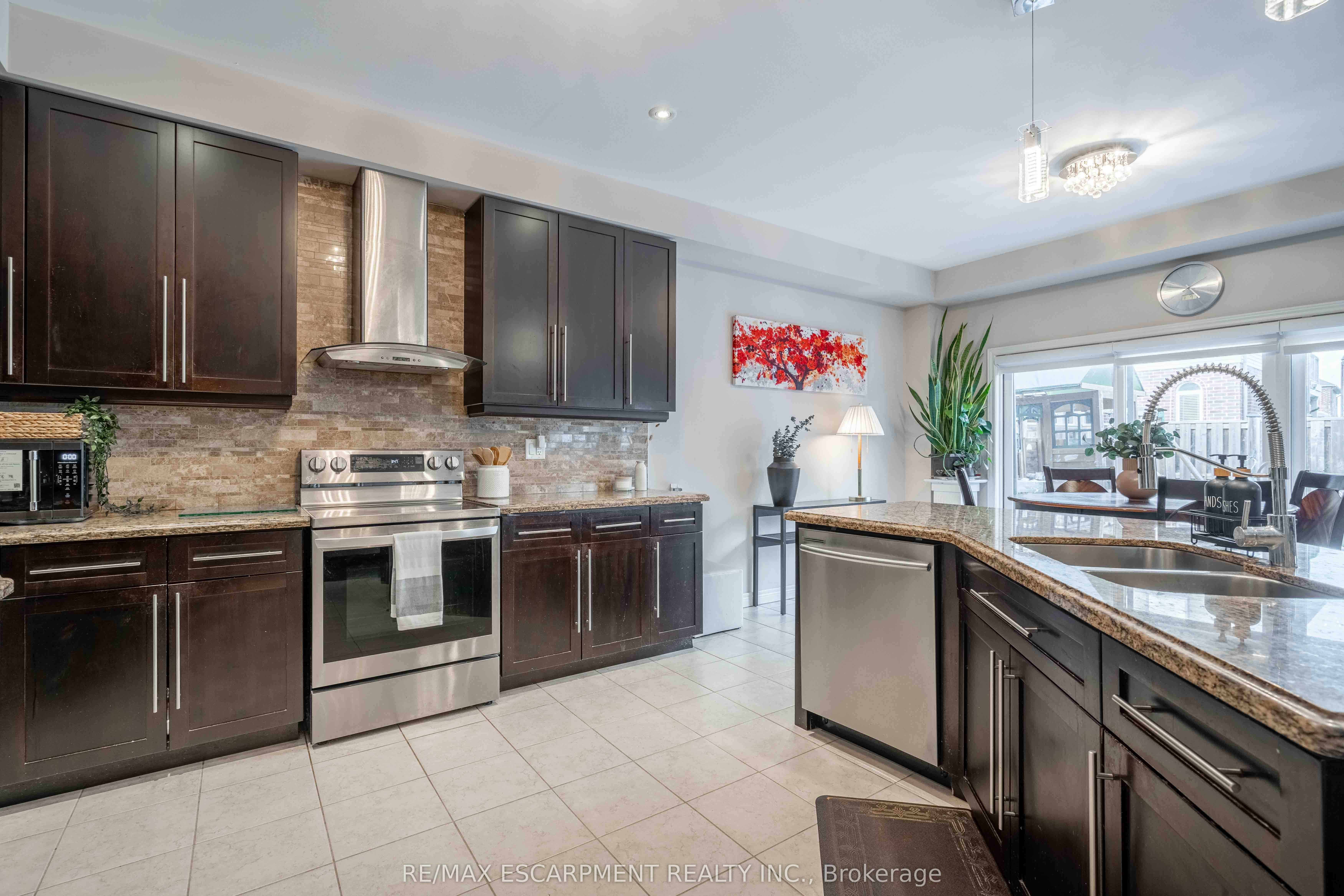 16 Kinsman Drive Property Photo 13