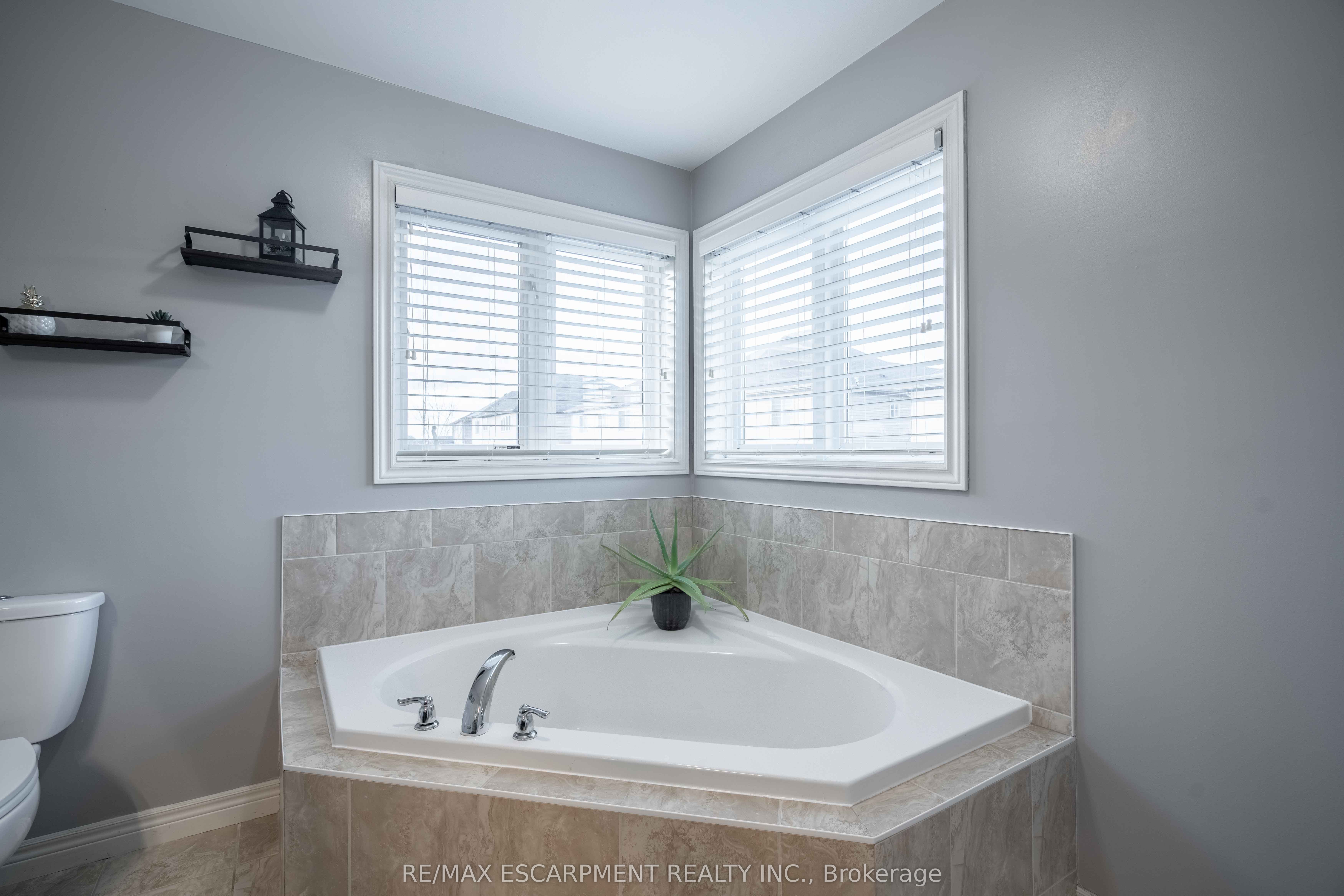 16 Kinsman Drive Property Photo 32