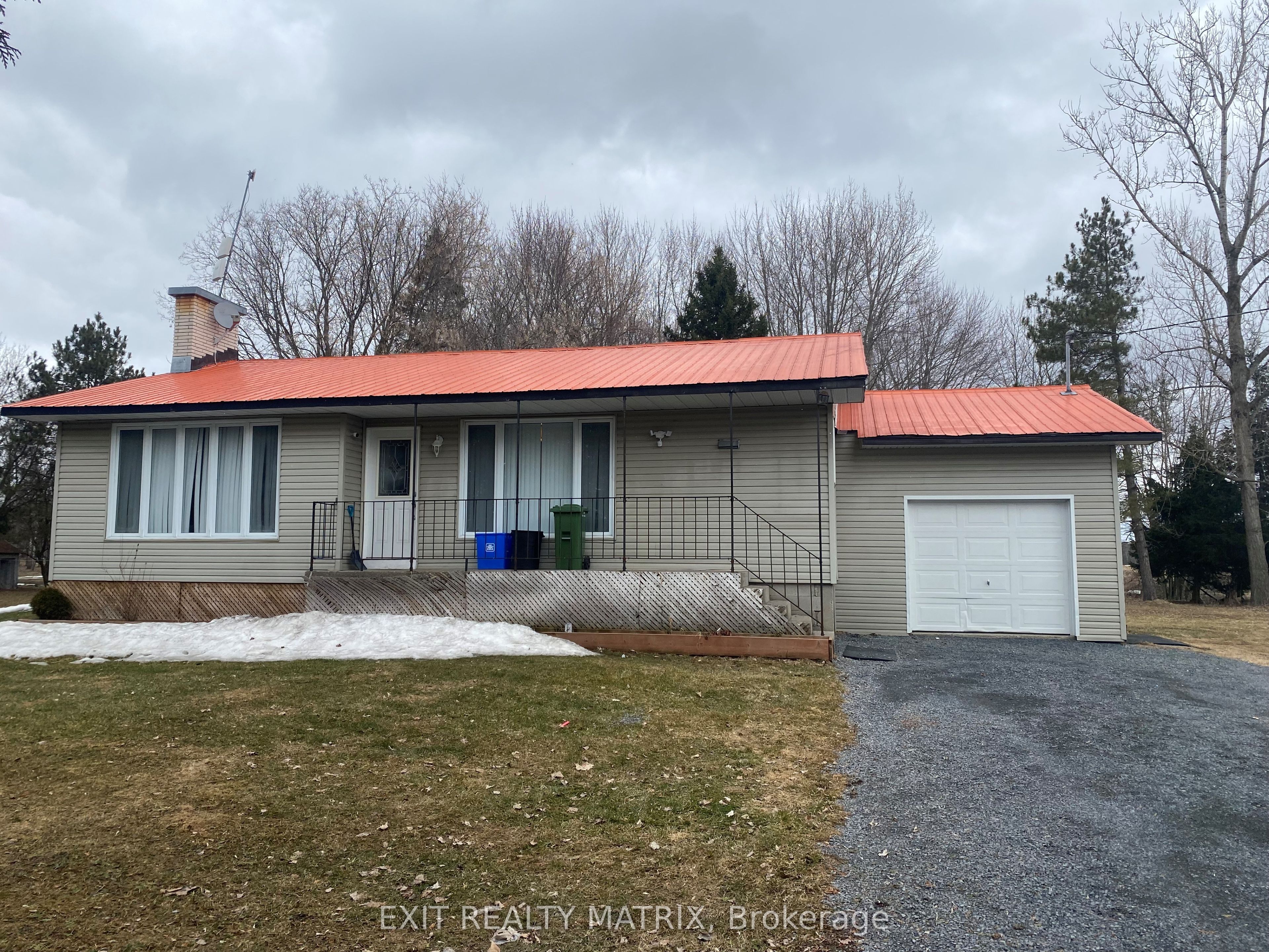 543 St Thomas Road Property Photo