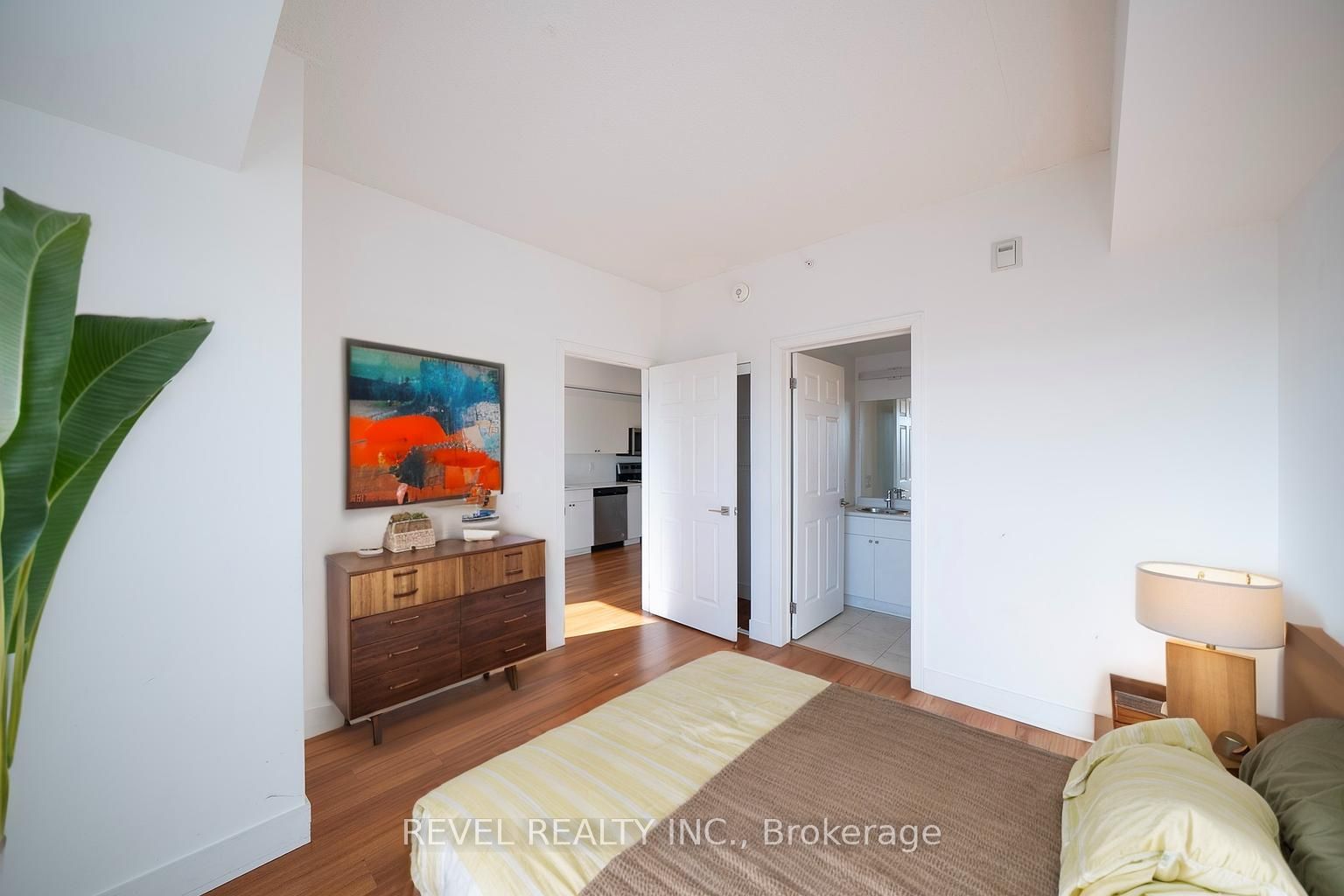 1 Wellington Street 413 Property Photo 14