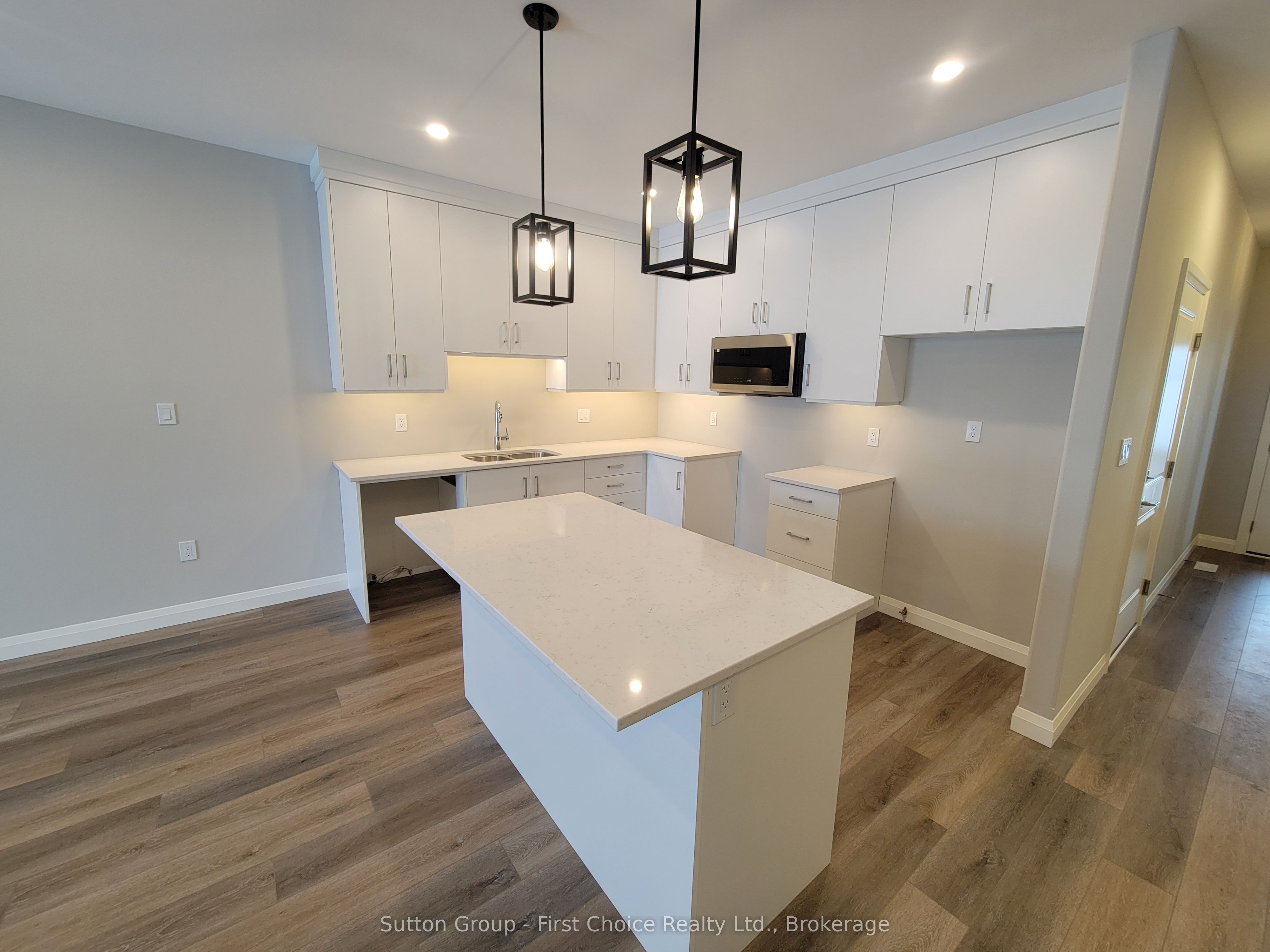 119 Rowe Avenue Property Photo 6