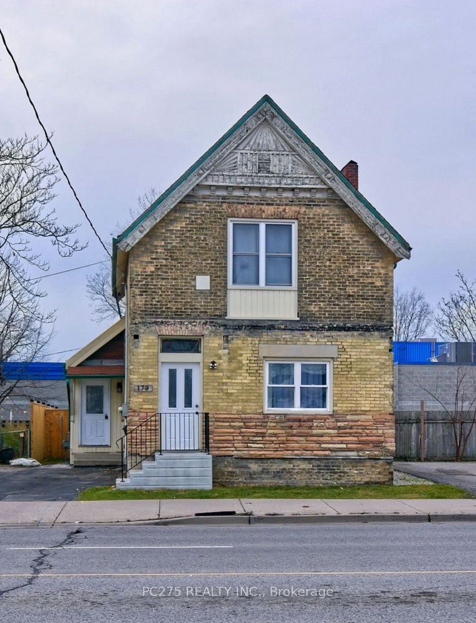 173 Adelaide St N Property Photo