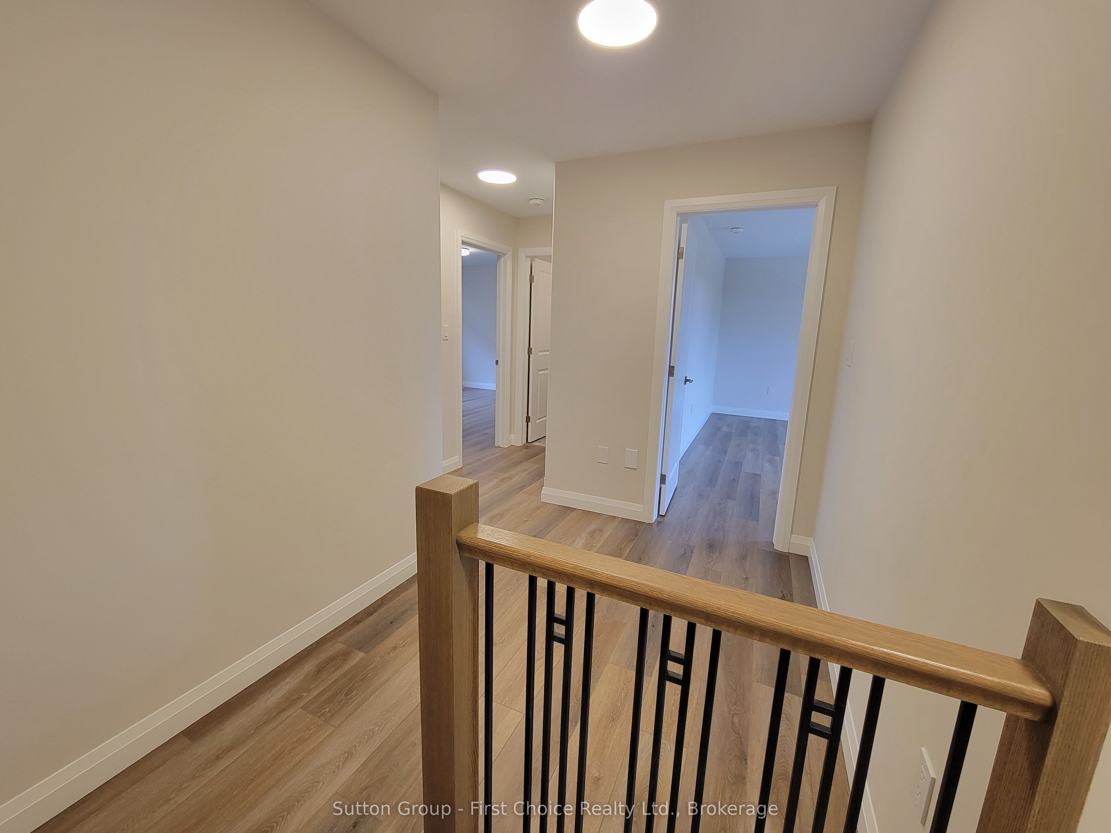 549 Albert Street Property Photo 10